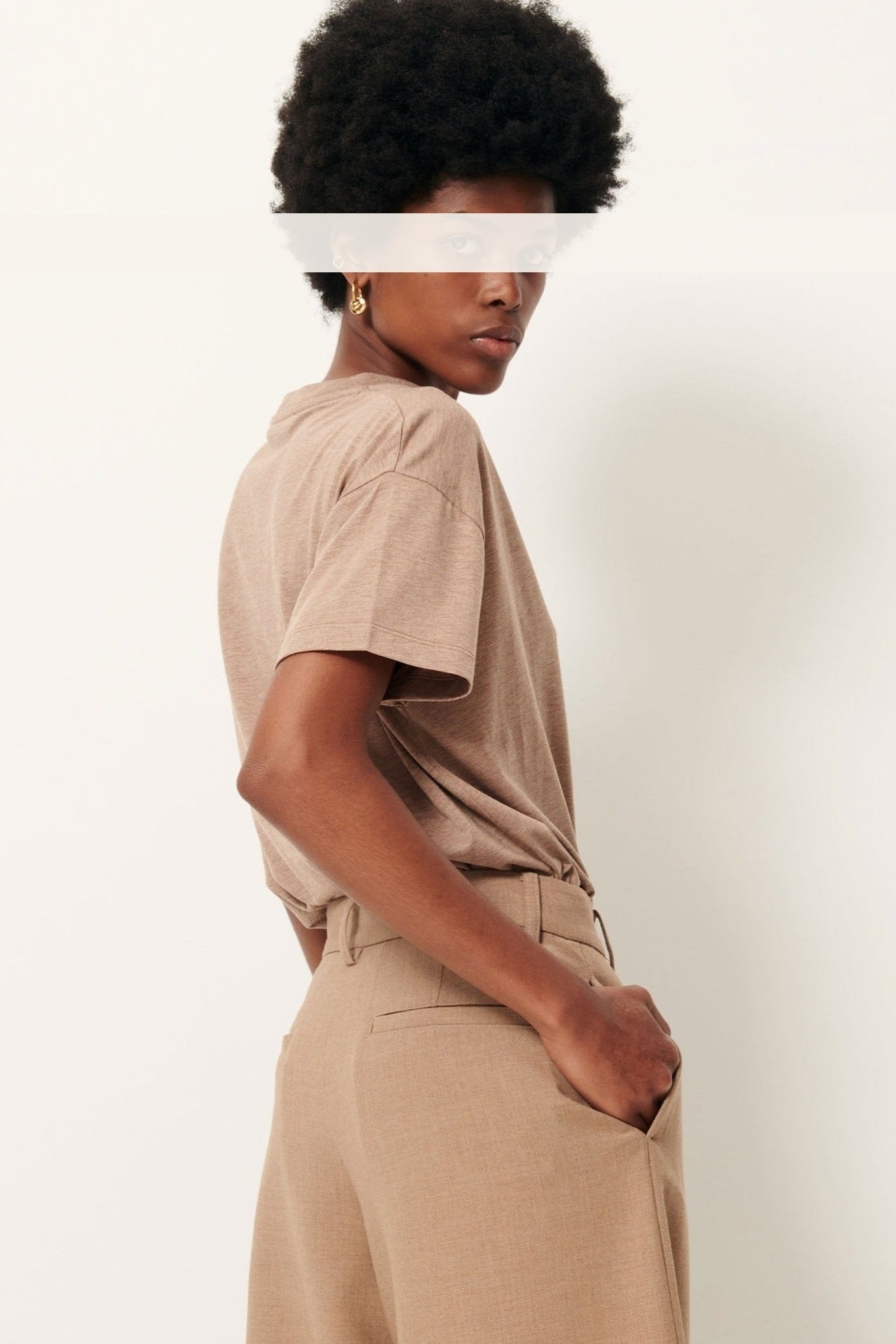 SESSUN-Too Tee-Alpaga-BACKYARD