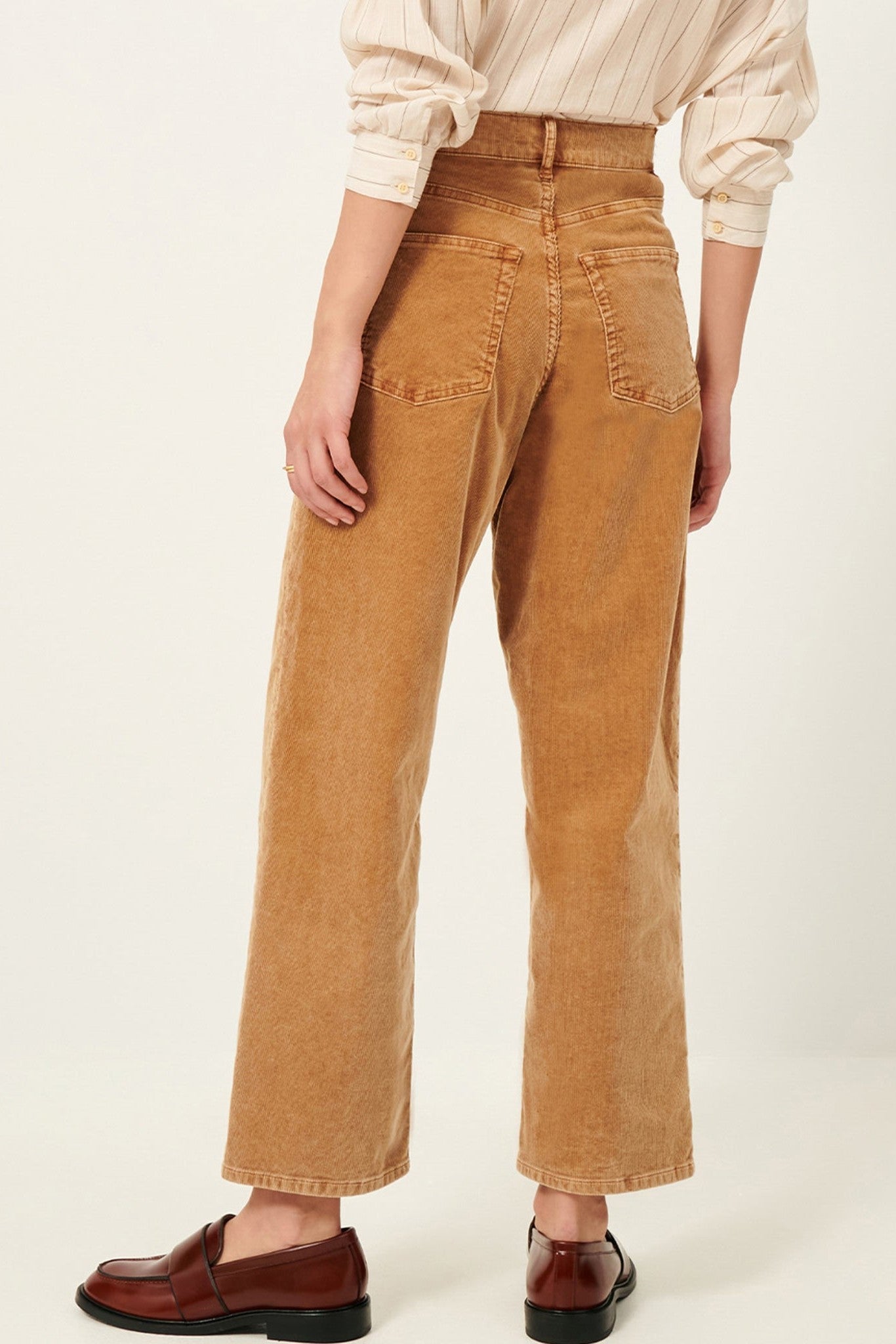 SESSUN - Velvet Cruise - Nomad - BACKYARD