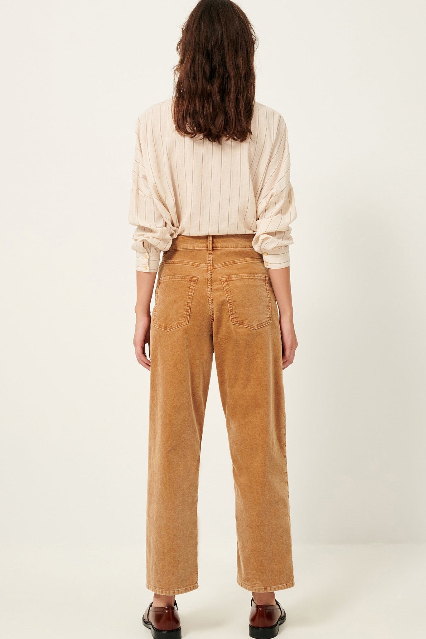 SESSUN - Velvet Cruise - Nomad - BACKYARD