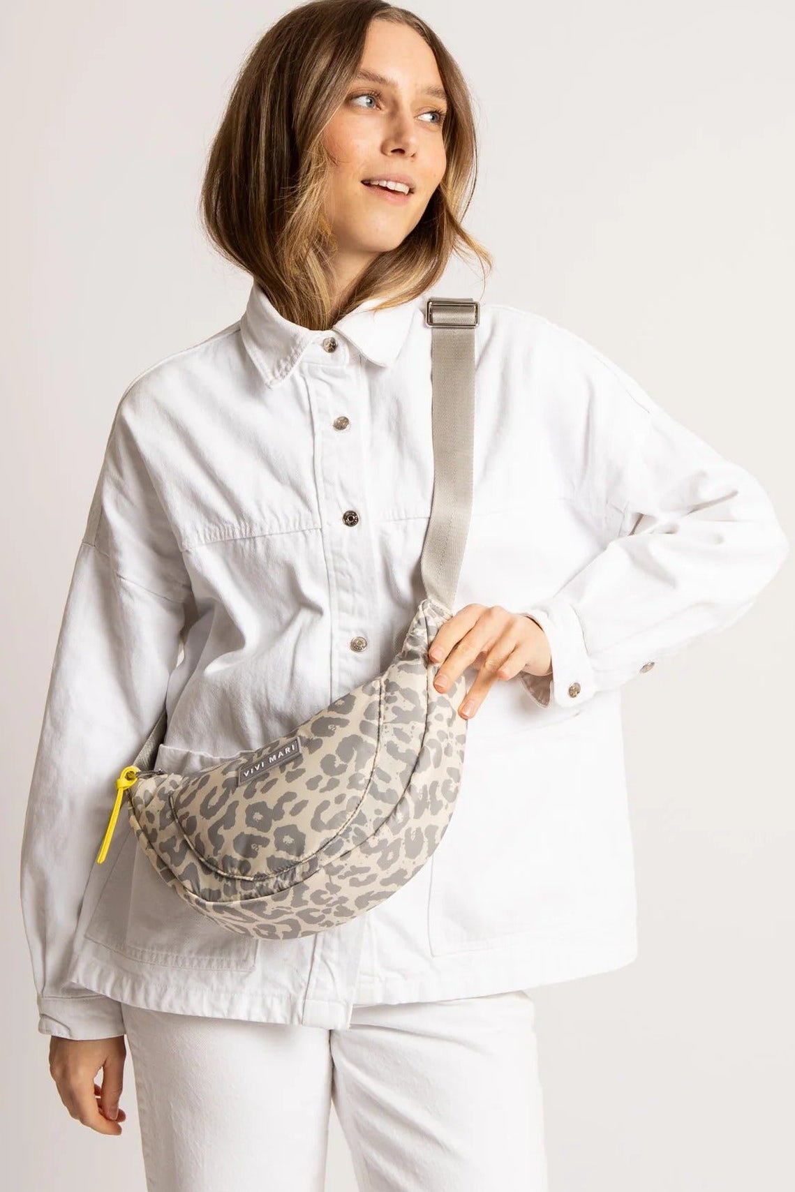 VIVI MARI-Padded Hip Bag Medium-Leo Splashes Grey Sand-BACKYARD