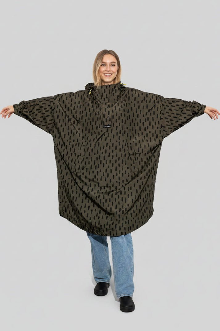 VIVI MARI-Raincoat Drops-Olive Black-BACKYARD