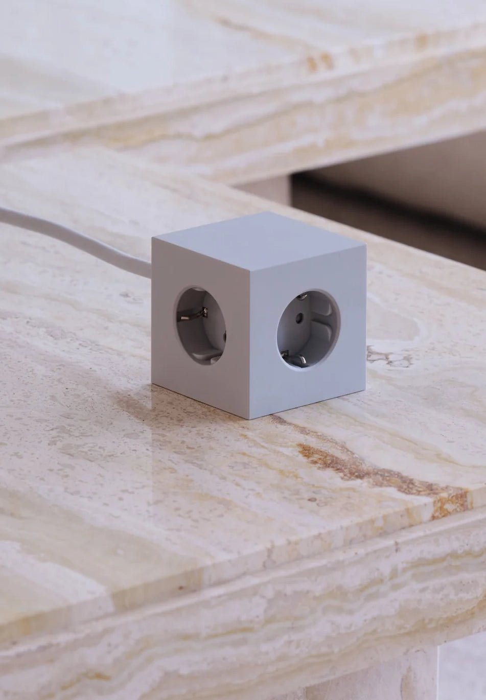 AVOLT - Square 1 USB - C & Magnet - Gotland Grey - BACKYARD