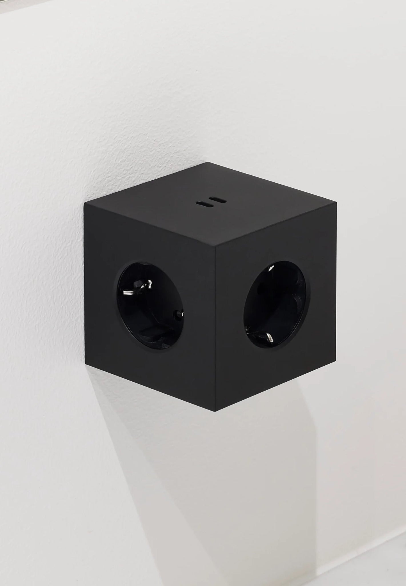 AVOLT - Square 2 - Stockholm Black - BACKYARD