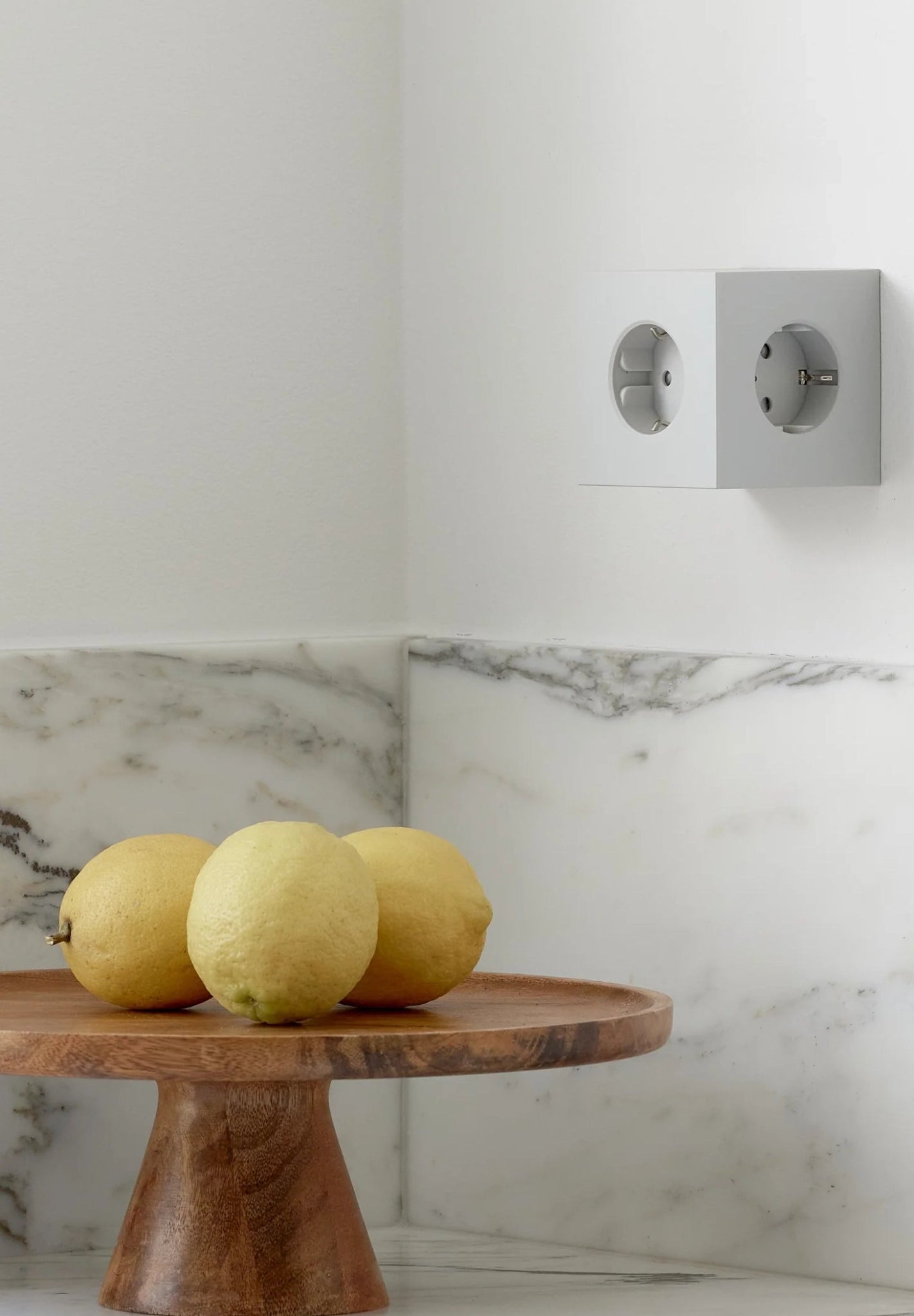 AVOLT - Square 2 - Gotland Grey - BACKYARD