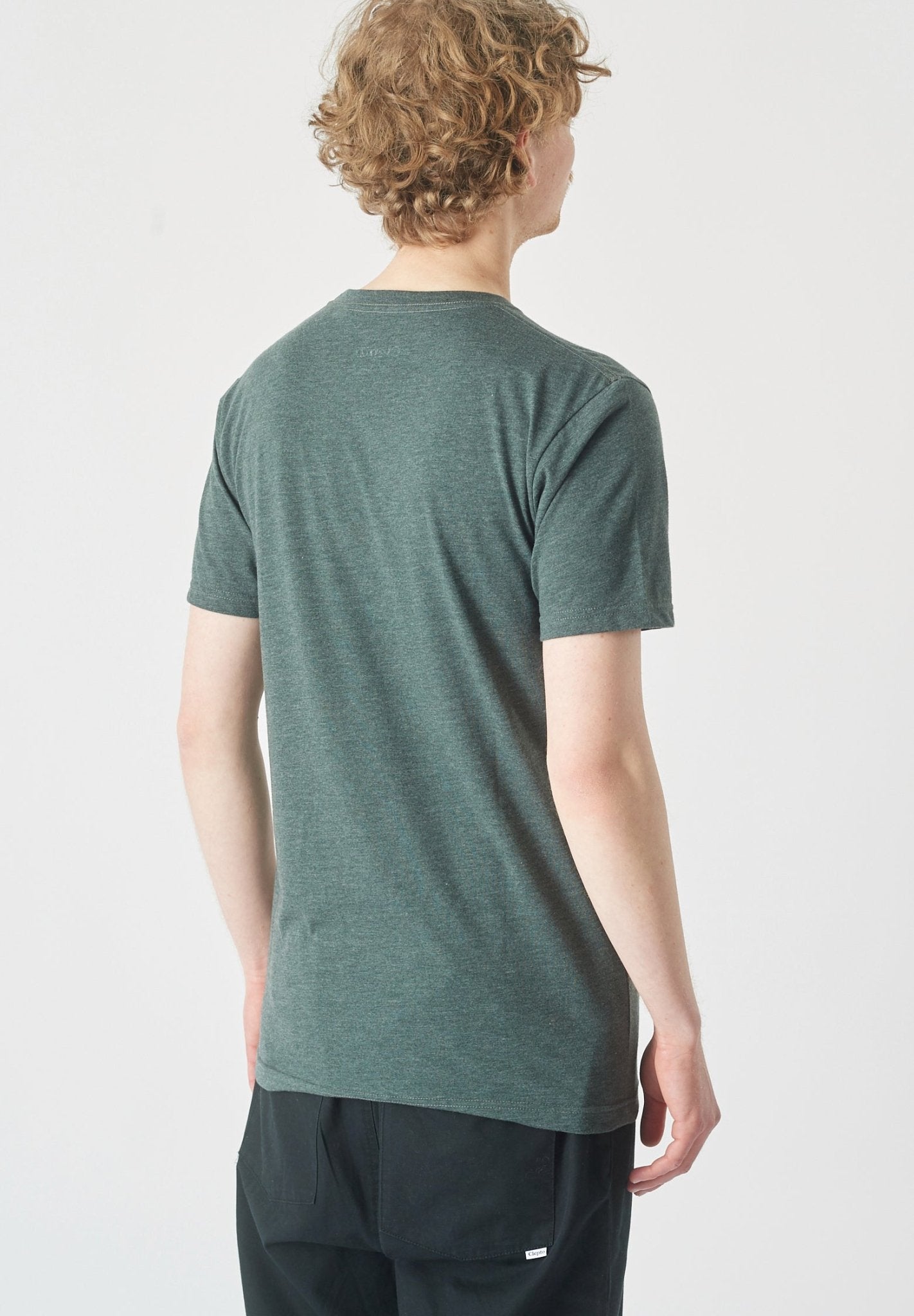 CLEPTOMANICX - Ligull Regular - Heather Scarab Green - BACKYARD