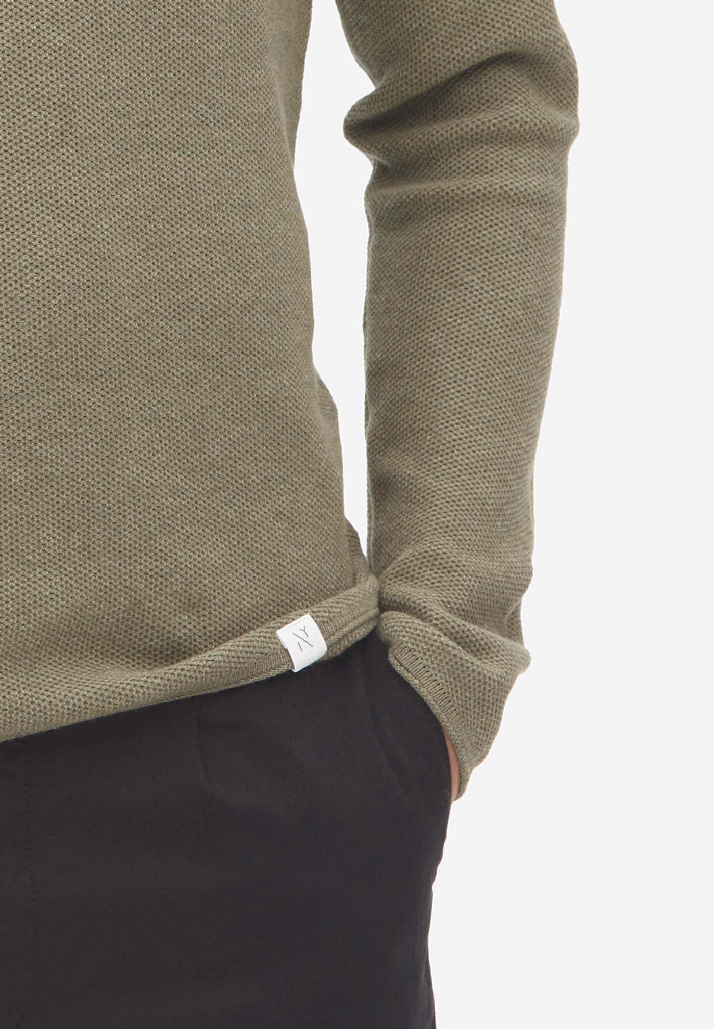 NOWADAYS - Honeycomb Crew Neck - Oil Green - BACKYARD