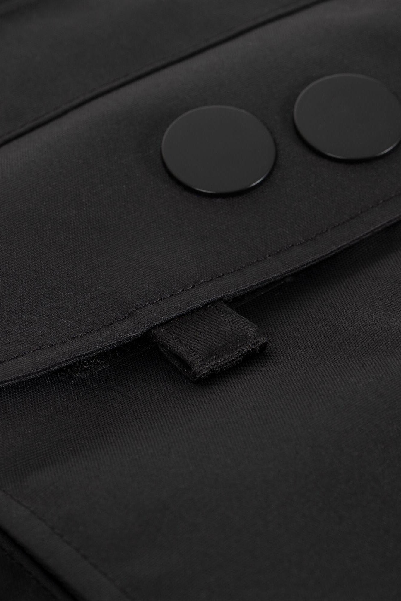 PINQPONQ - Blok Medium - Construct Black - BACKYARD