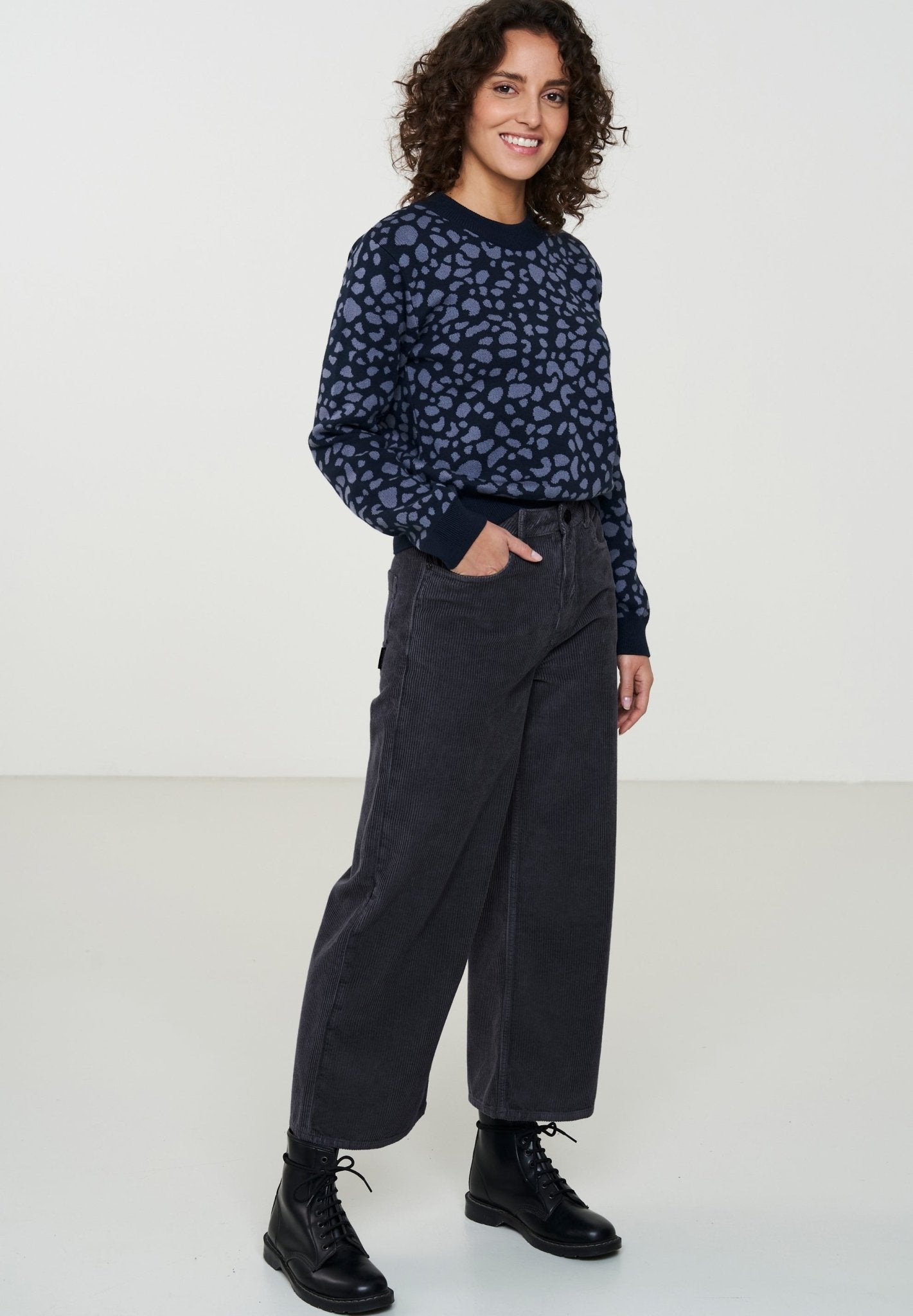 RECOLUTION - Erica Corduroy - Denim Blue - BACKYARD