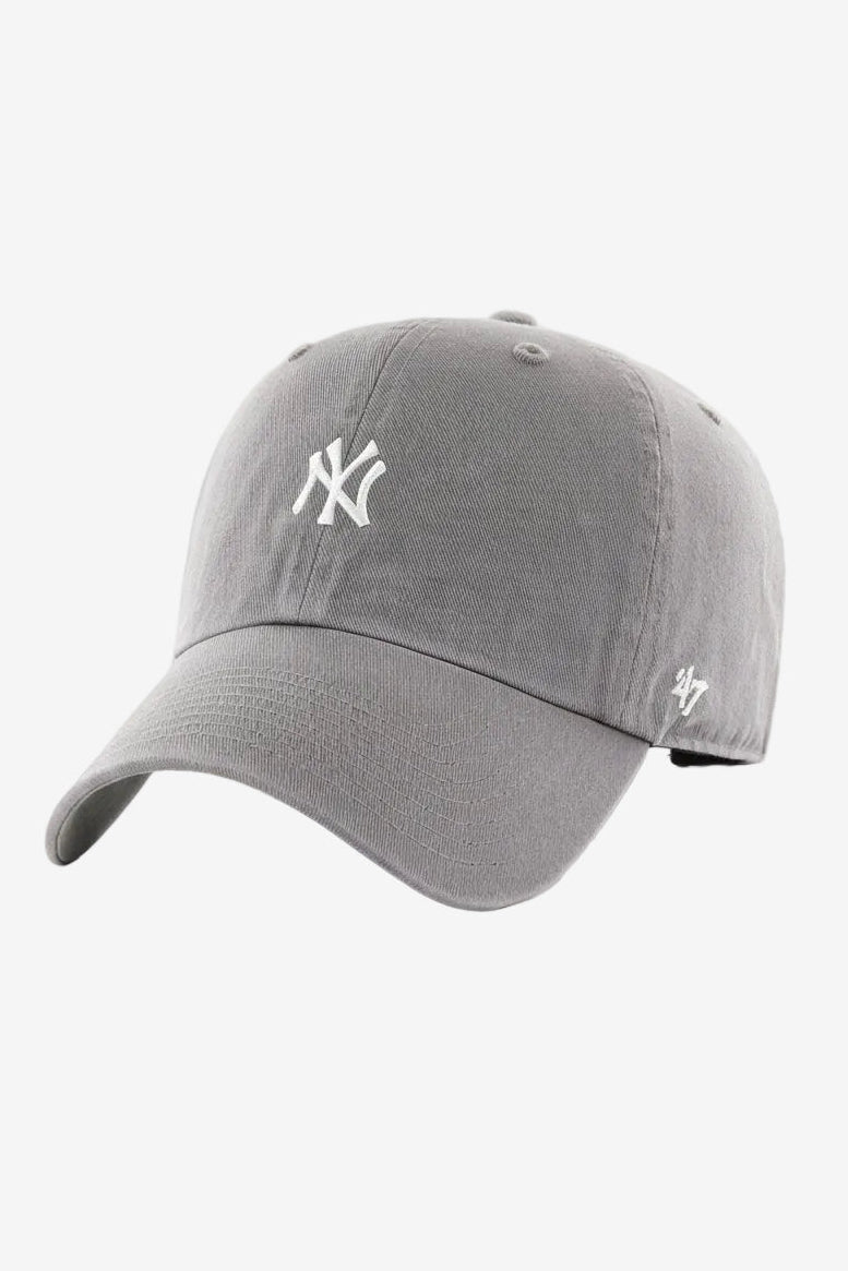 New York Yankees Base Runner '47 Clean Up