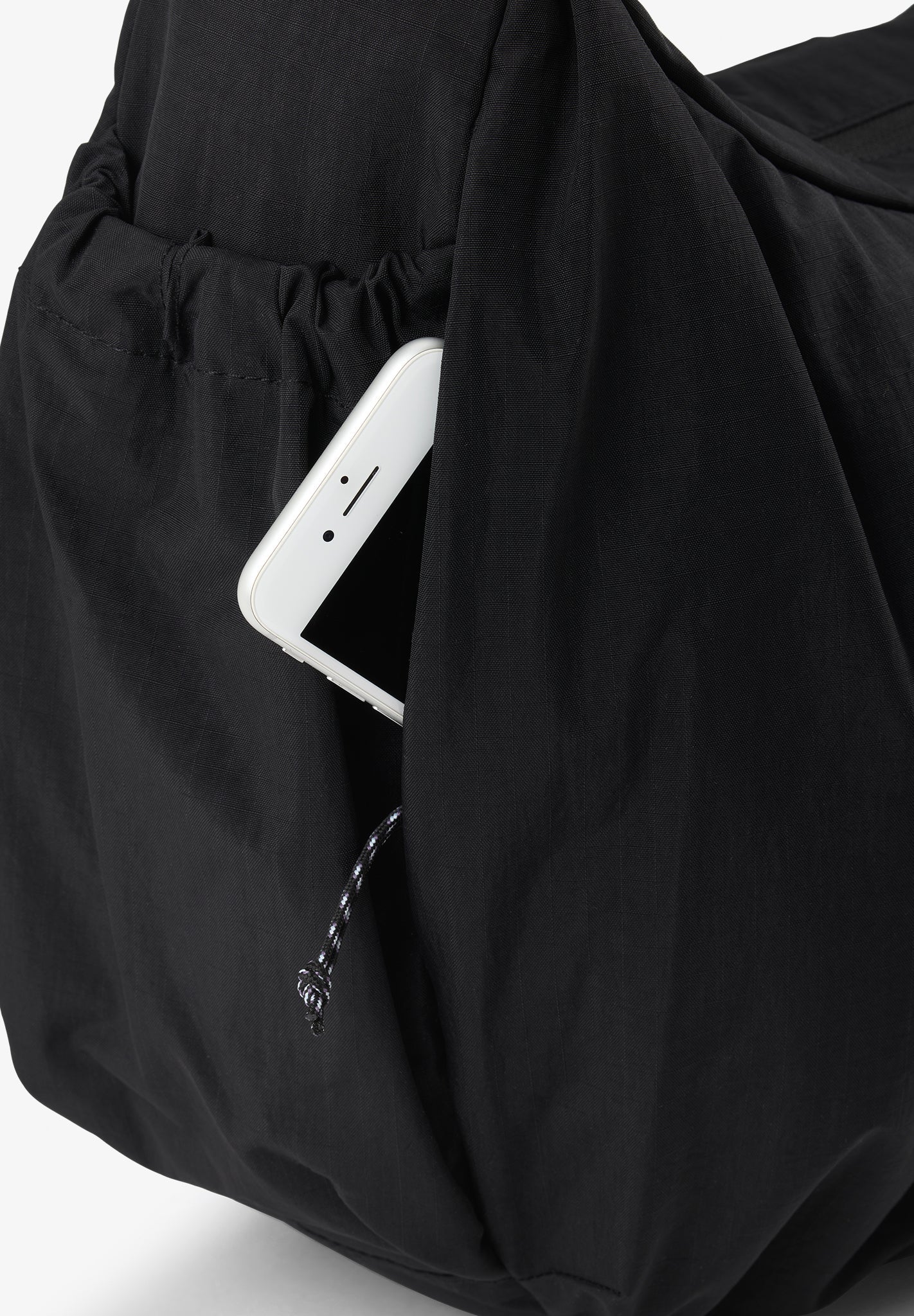 AEVOR - Slouchy Bag - Black - BACKYARD