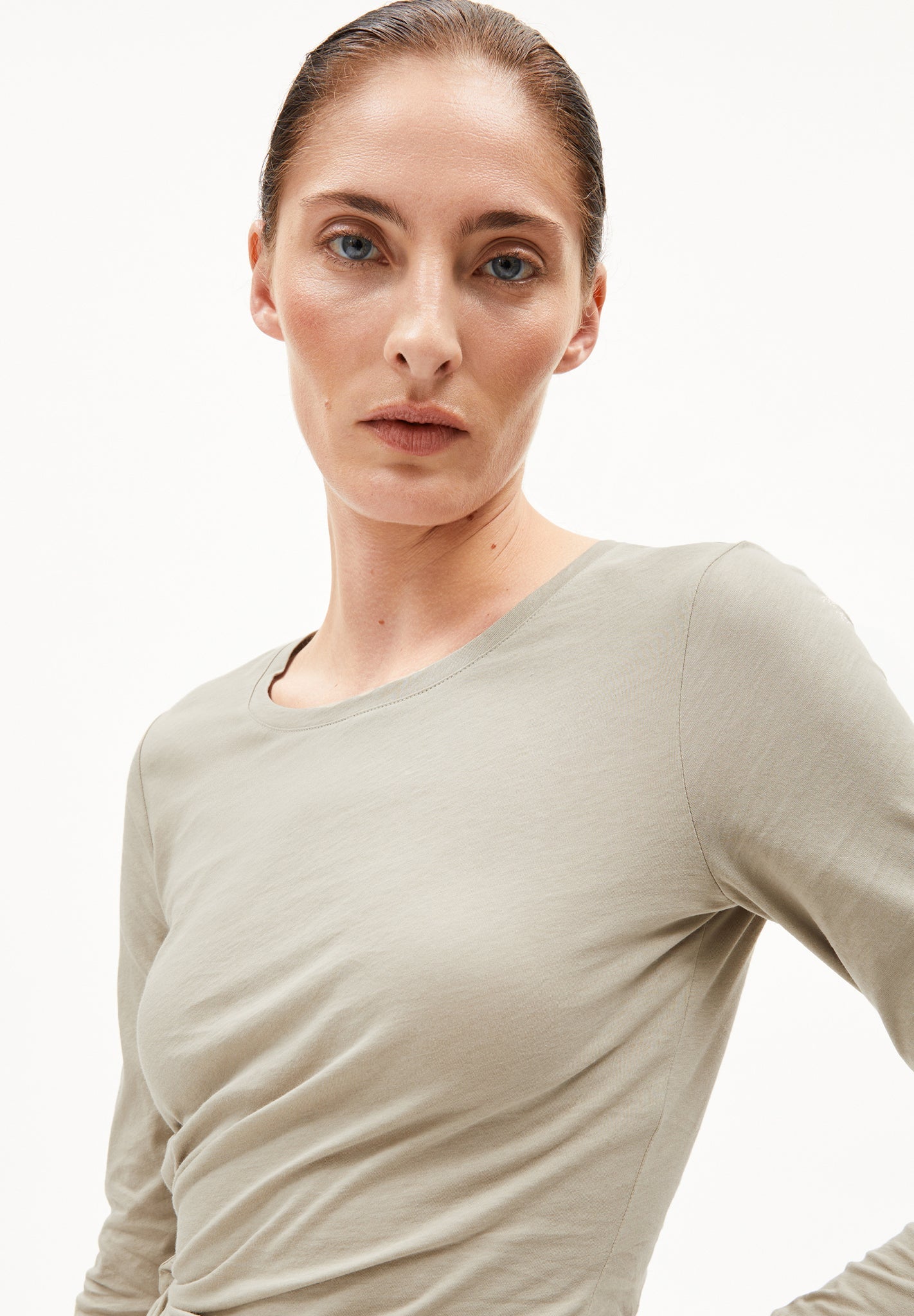 ARMEDANGELS - Einiaara Soft - Light Sage - BACKYARD