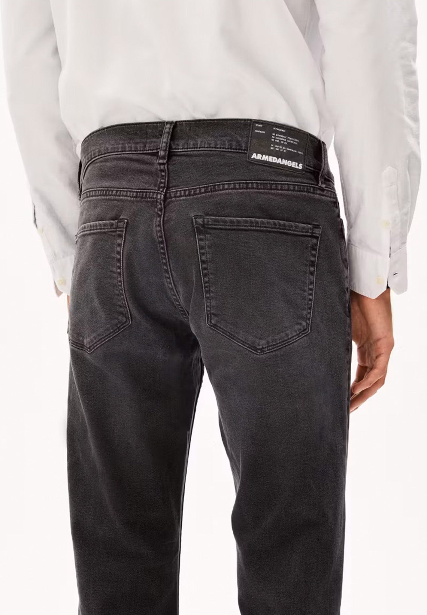 ARMEDANGELS - Iaan - Wavy Black - BACKYARD