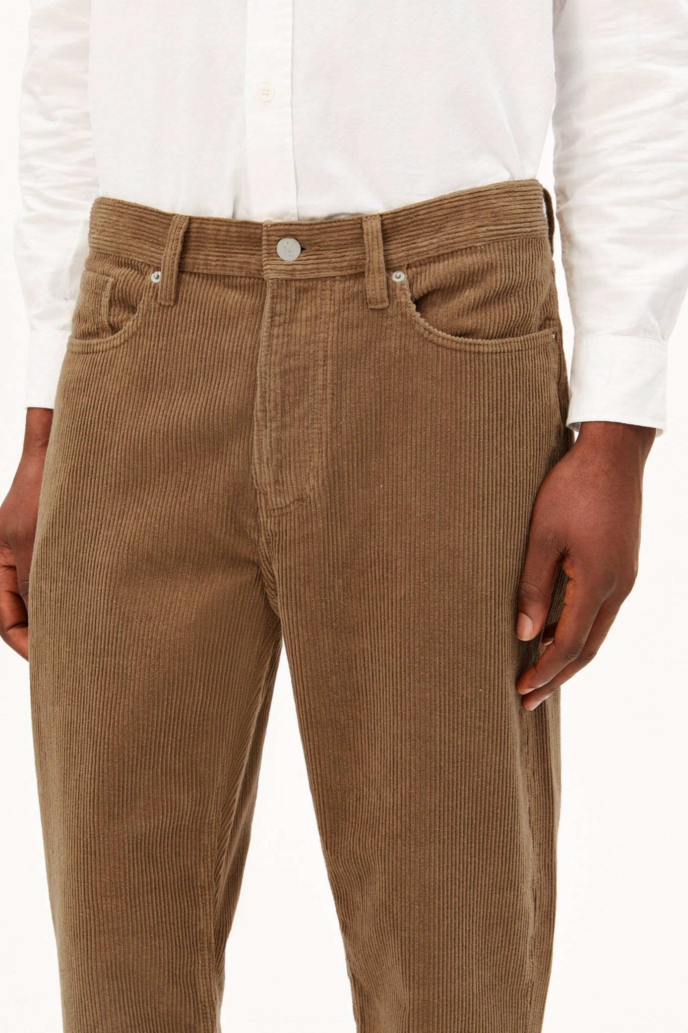 ARMEDANGELS-Maakx Corduroy-Amberwood-BACKYARD
