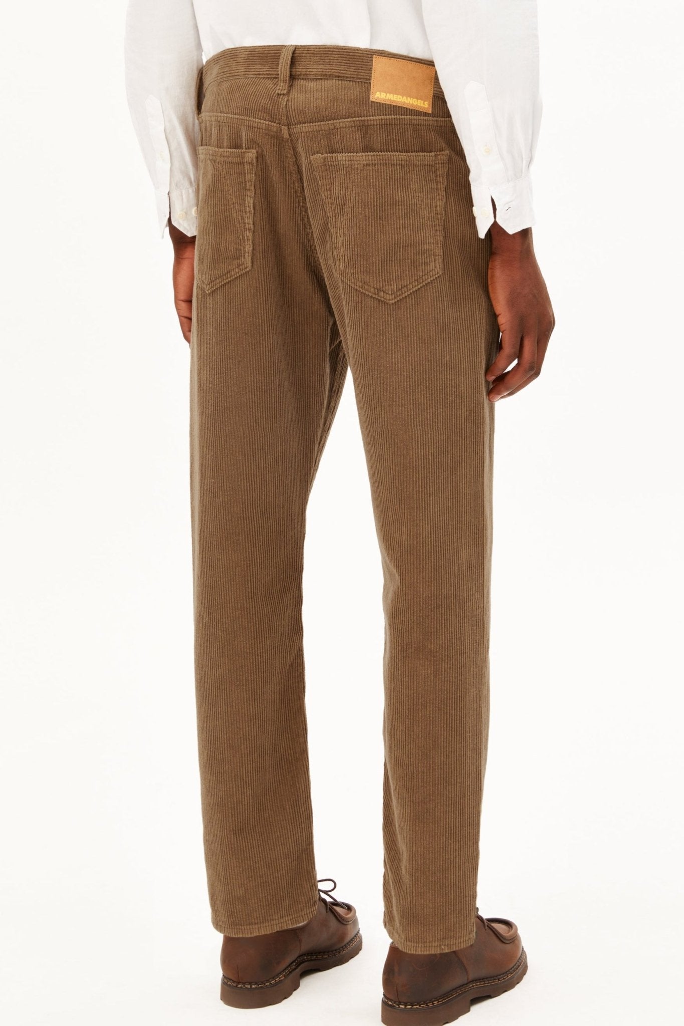 ARMEDANGELS-Maakx Corduroy-Amberwood-BACKYARD