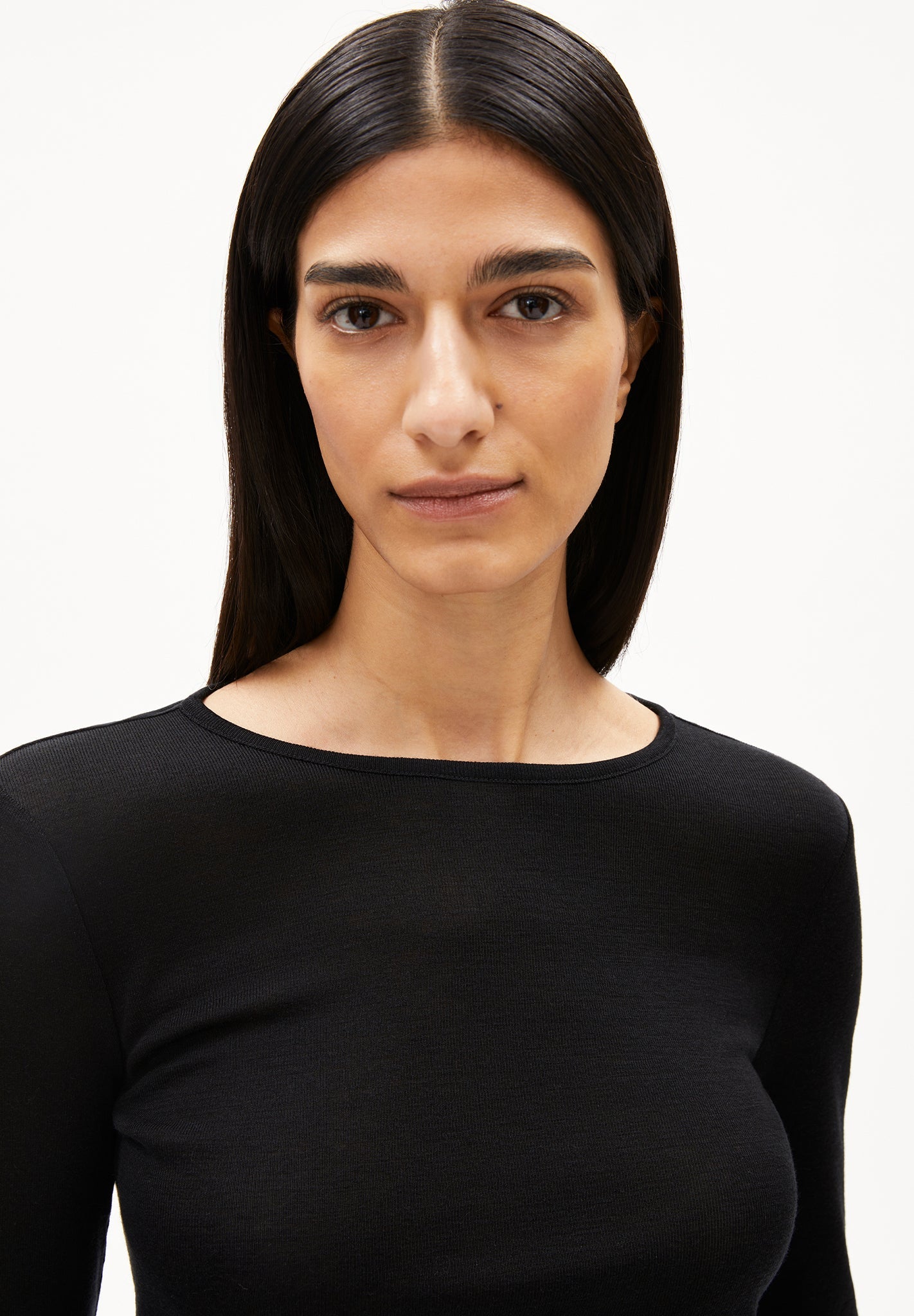 ARMEDANGELS - Maiaa Wool Blend - Black - BACKYARD