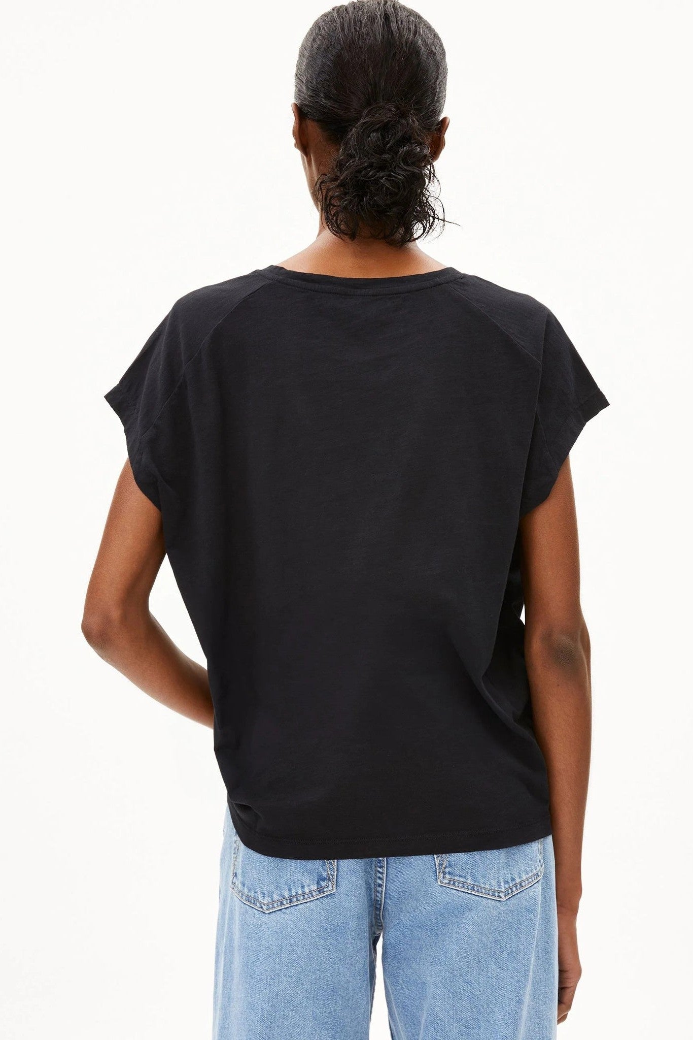 ARMEDANGELS - Slub Jersey - Black - BACKYARD