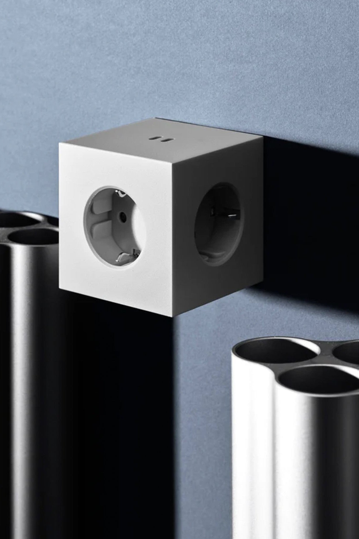 AVOLT - Square 2 - Gotland Grey - BACKYARD