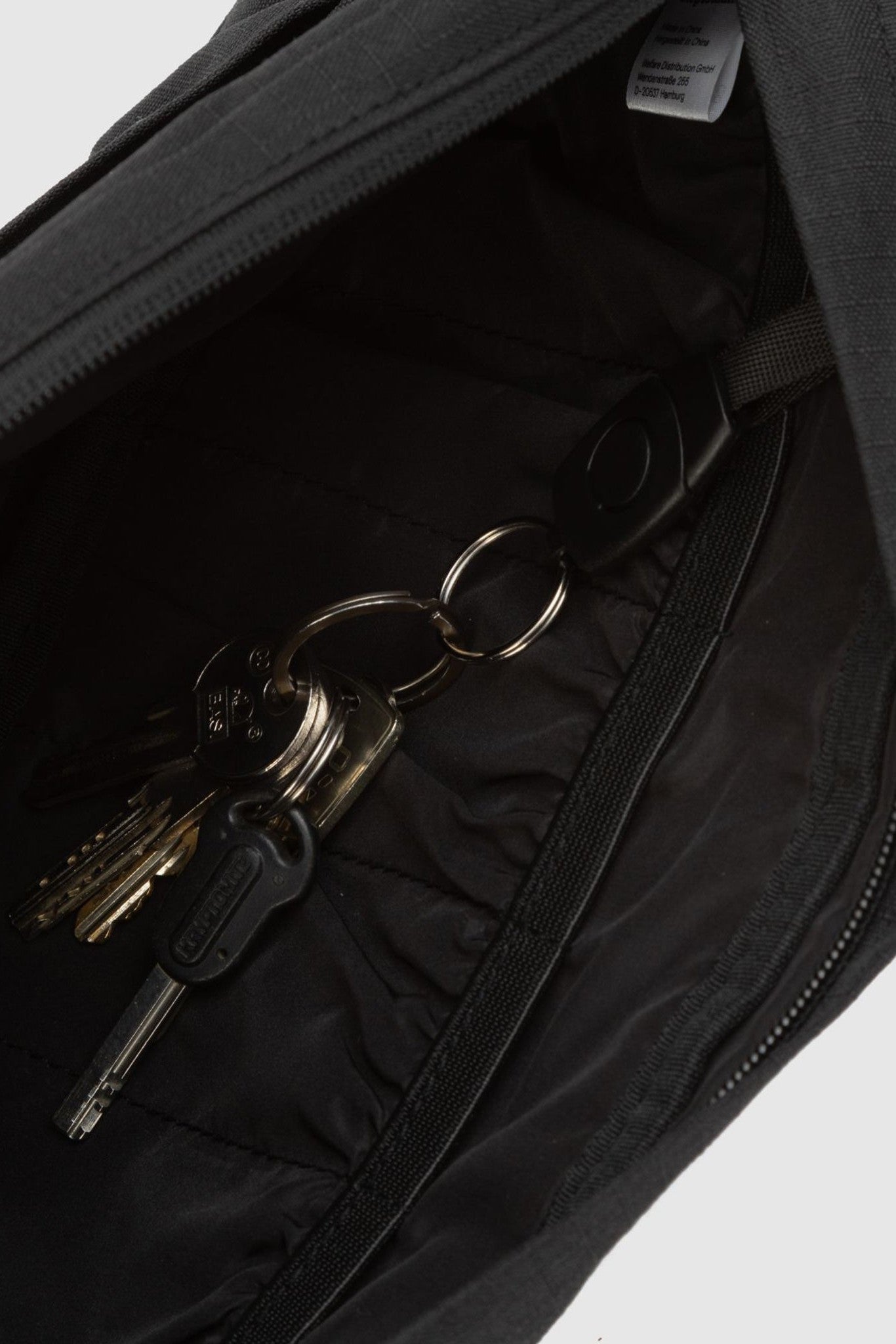 CLEPTOMANICX - Tap M2 Hipbag - Black - BACKYARD