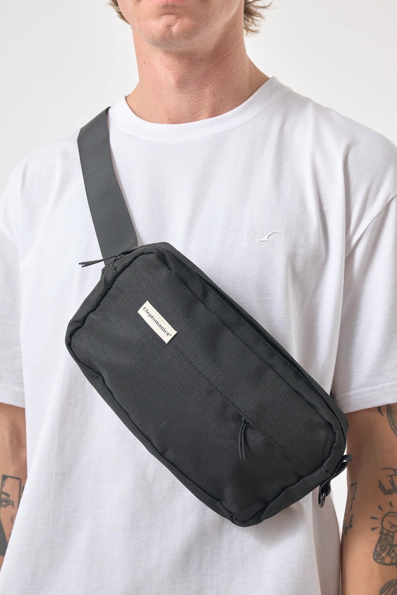 CLEPTOMANICX - Tap S2 Hipbag - Black - BACKYARD