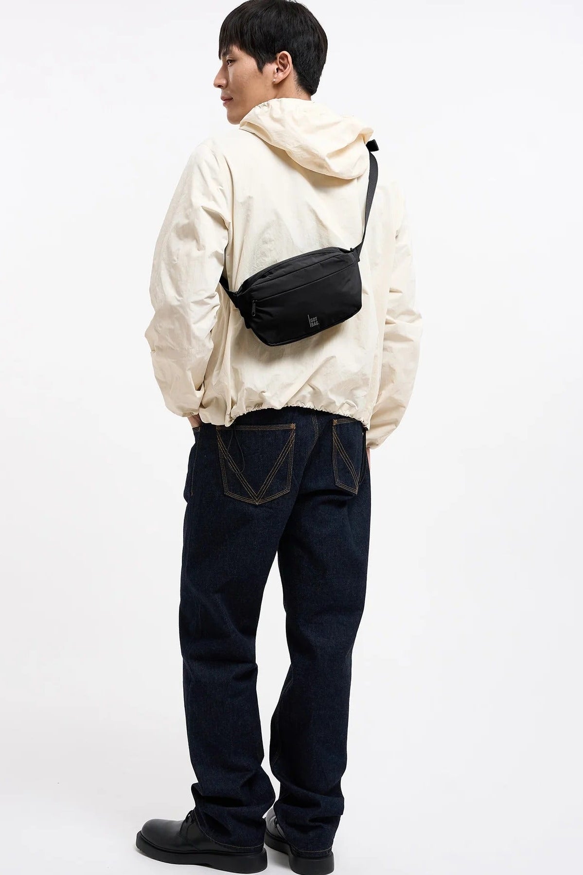 Adapt Sling Bag