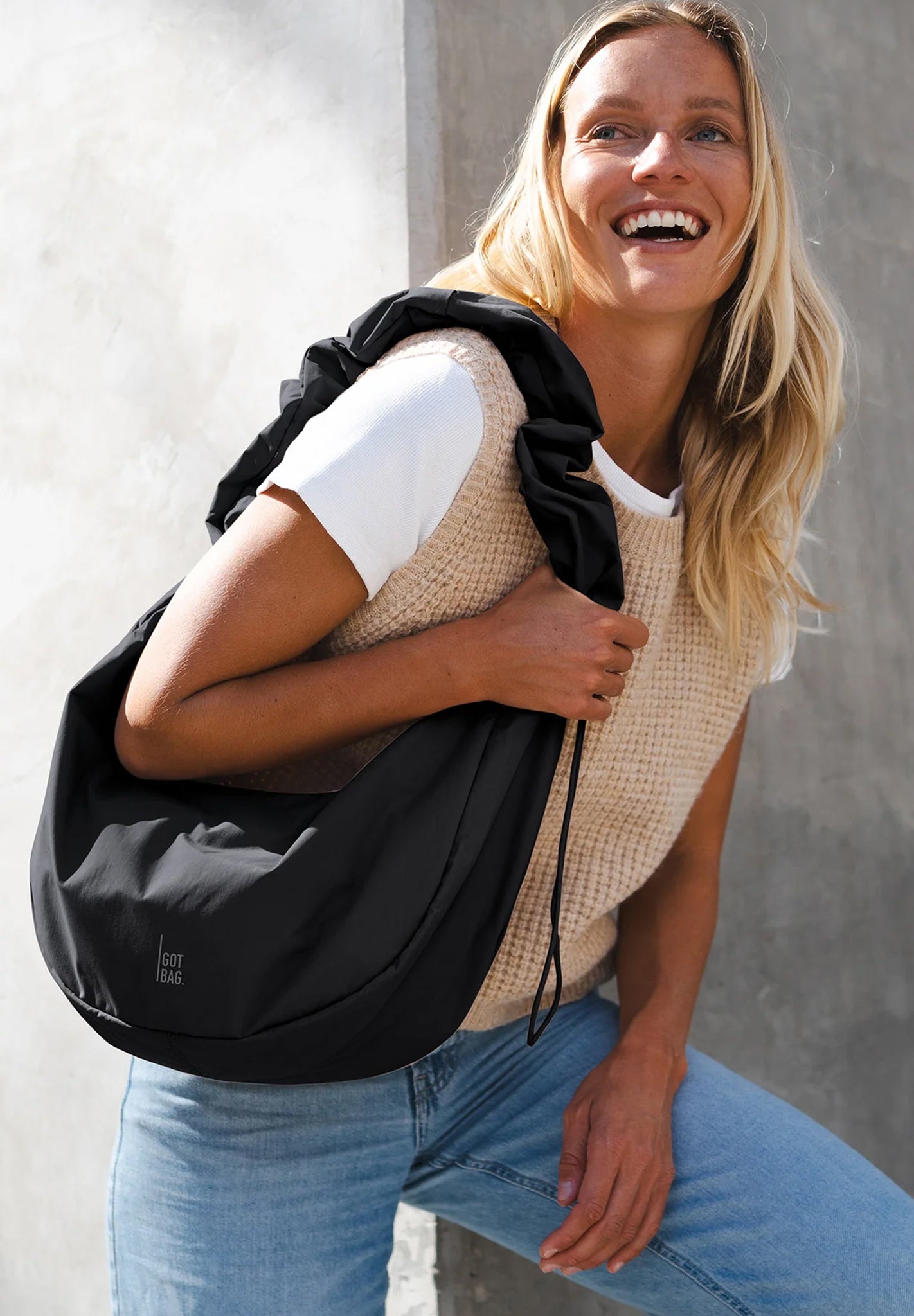 GOT BAG - Moon Bag Ruffle - Black - BACKYARD