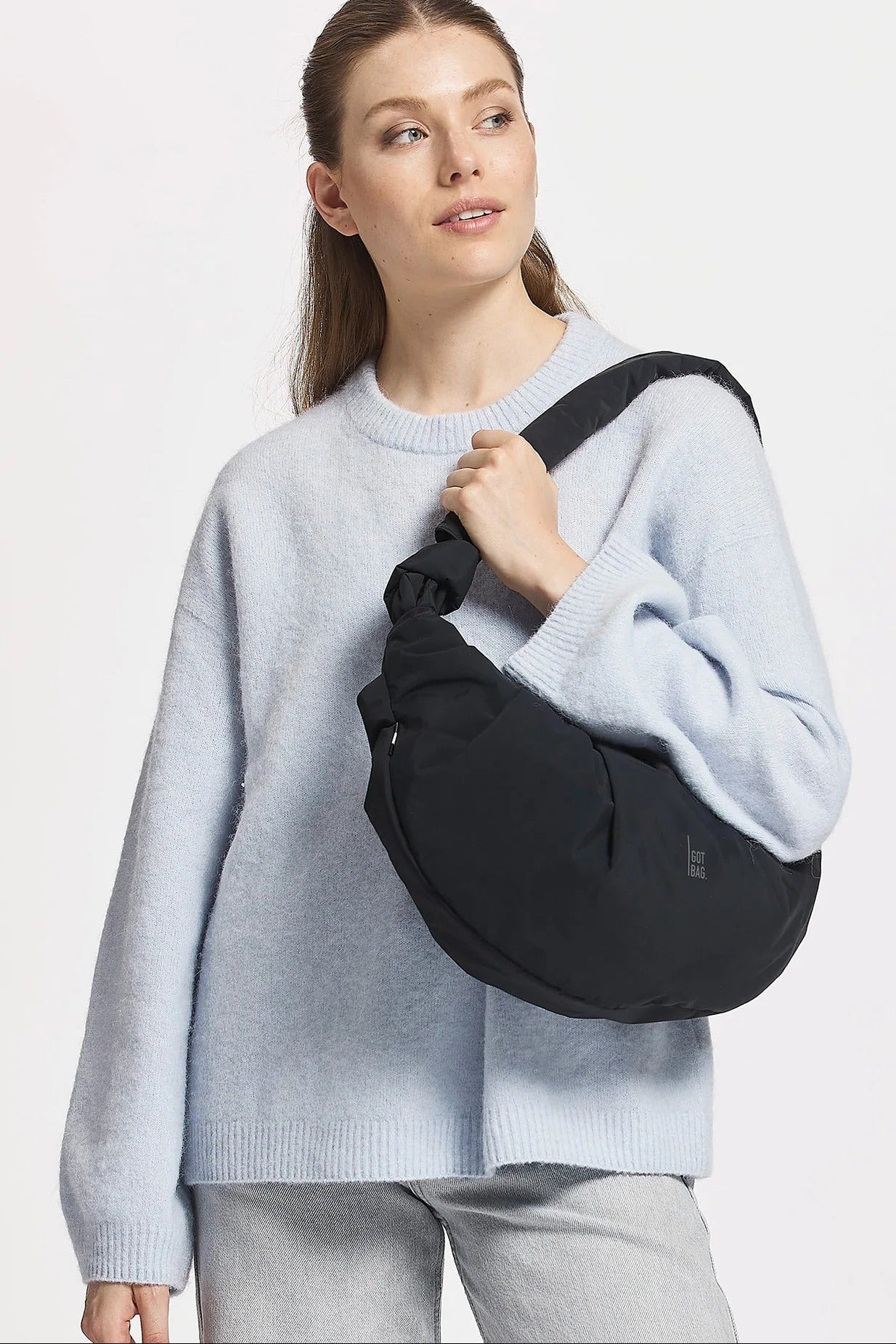 GOT BAG - Pleat Moon Bag Large - Black - BACKYARD