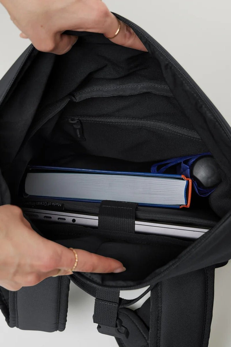 GOT BAG-Rolltop Easy Small Monochrome-Black-BACKYARD
