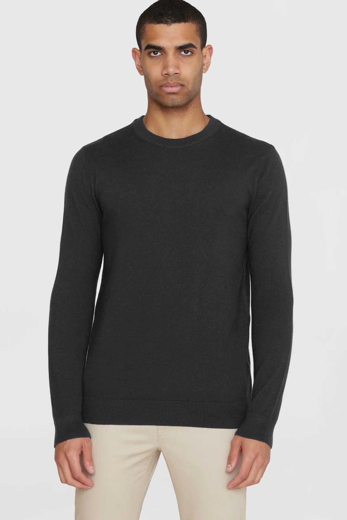 Regular Merino Knit Crew Neck