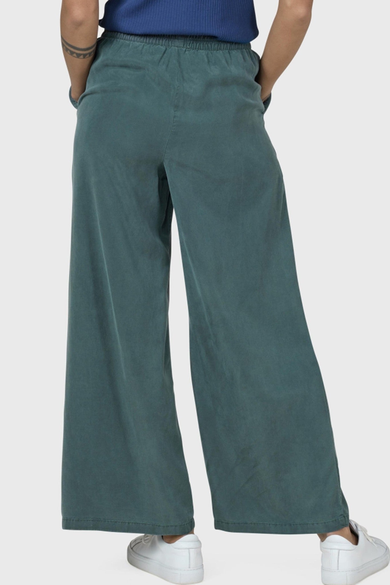 KLITMOLLER COLLECTIVE - Kaja Lyocell - Moss Green - BACKYARD