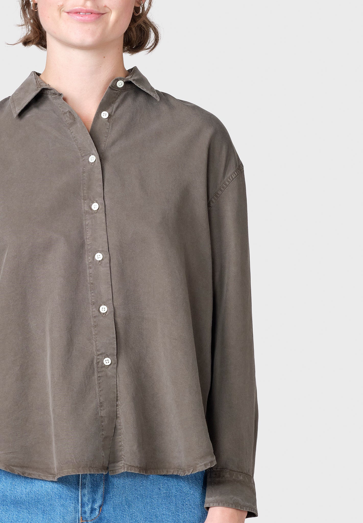 KLITMOLLER COLLECTIVE - Ofelia Short Shirt - Taupe - BACKYARD