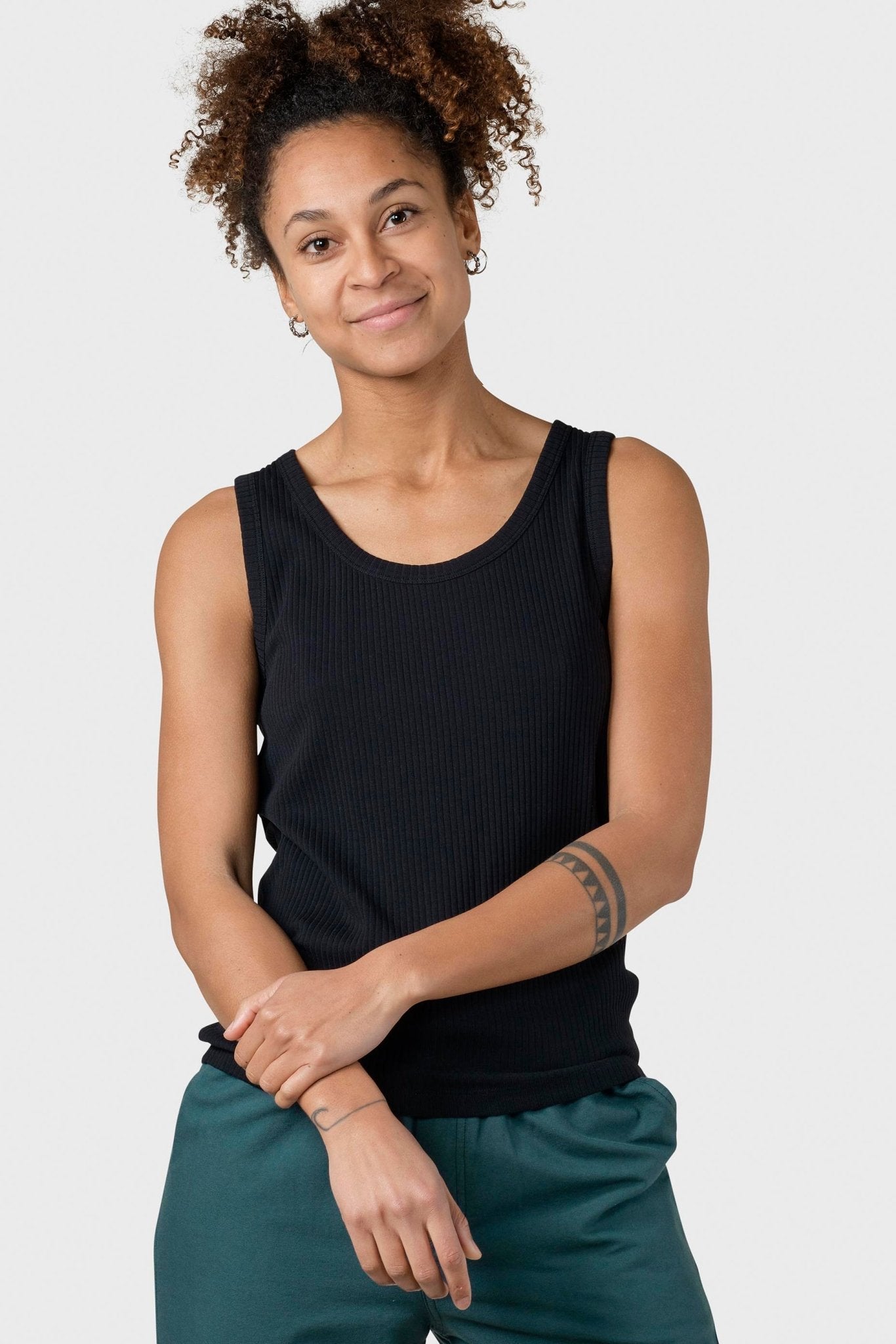 KLITMOLLER COLLECTIVE - Rib Top - Black - BACKYARD