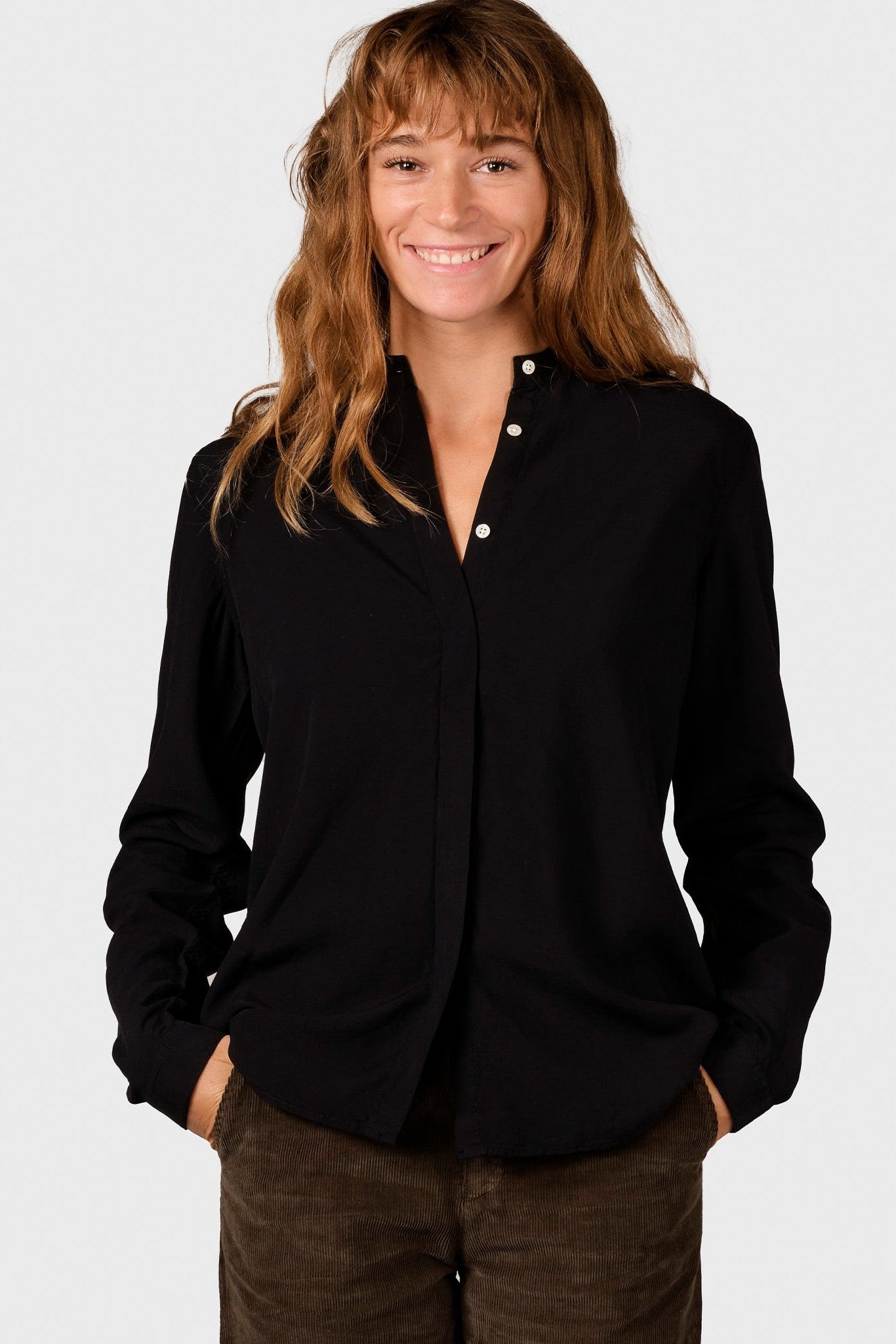 KLITMOLLER COLLECTIVE - Simone Shirt - Black - BACKYARD