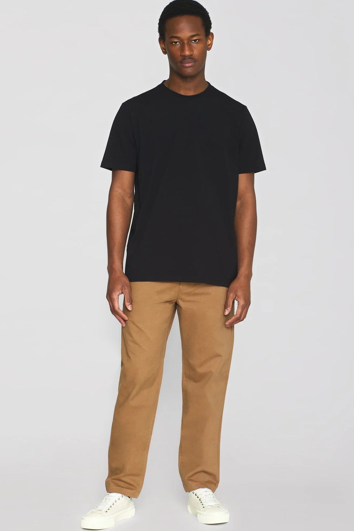 KNOWLEDGE COTTON-Basic T-Shirt-Black Jet-BACKYARD