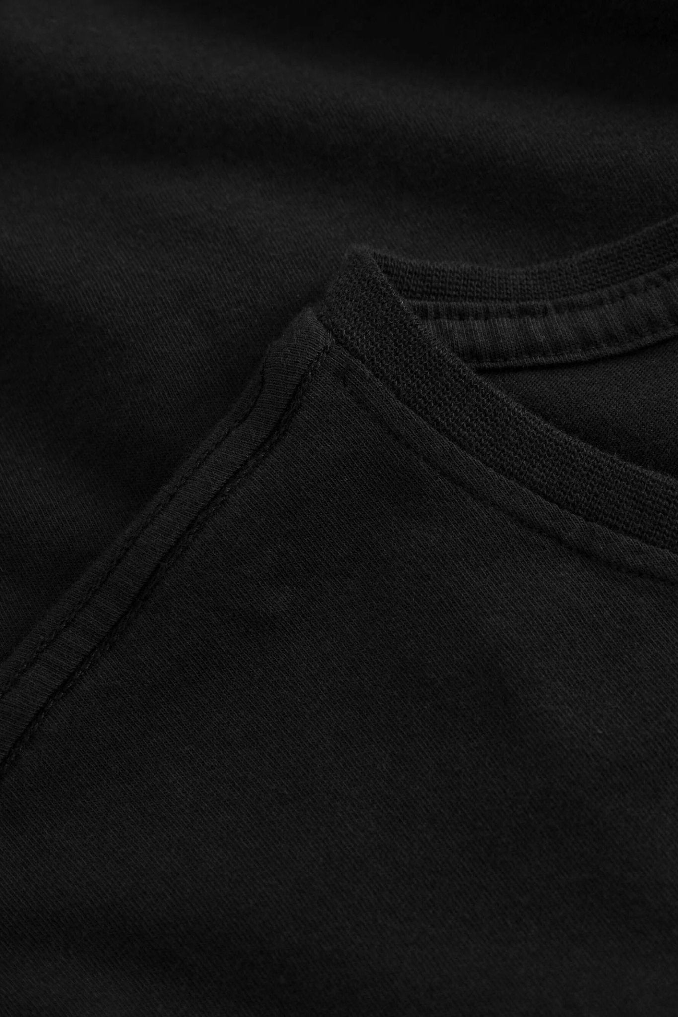 KNOWLEDGE COTTON-Basic T-Shirt-Black Jet-BACKYARD