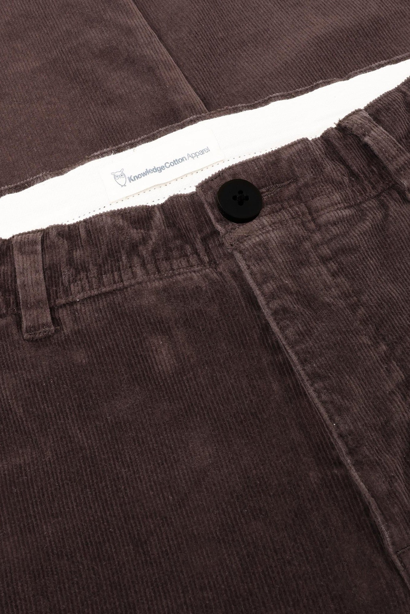 KNOWLEDGE COTTON - Chuck Fine Cord Chino Pants - Chocolate Torte - BACKYARD