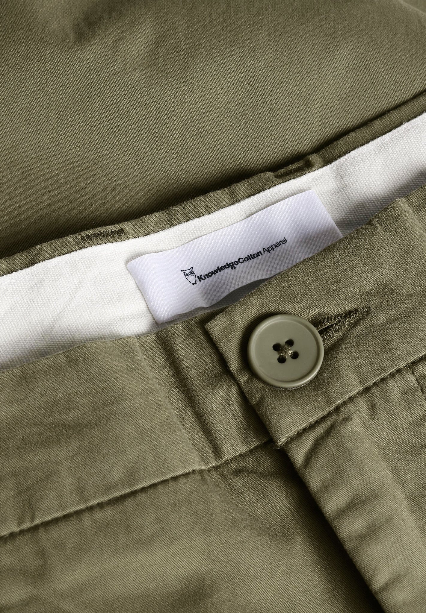 KNOWLEDGE COTTON - Chuck Regular Chino Poplin Shorts - Burned Olive - BACKYARD
