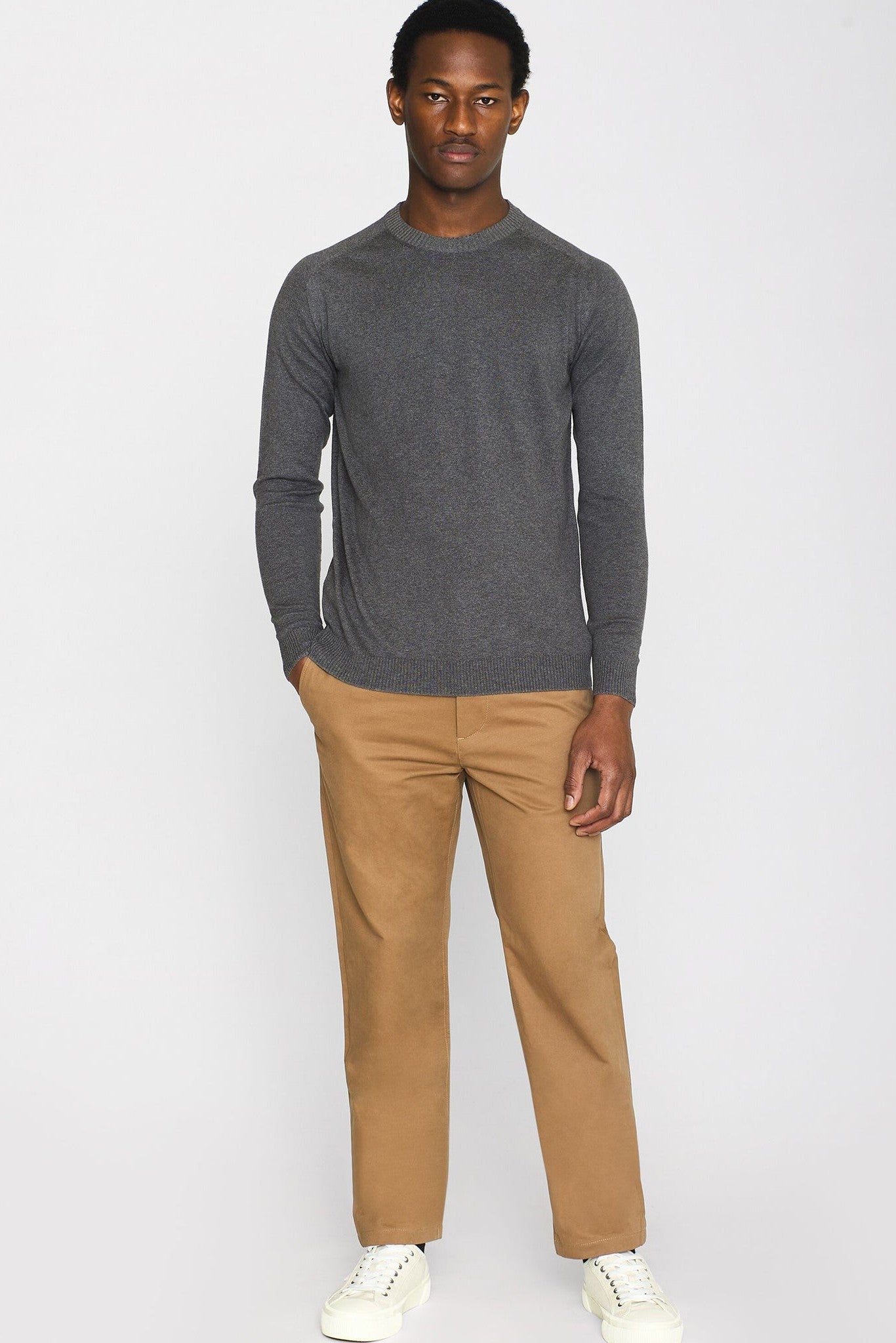 KNOWLEDGE COTTON - Regular Merino Knit Crew Neck - Dark Grey Melange - BACKYARD