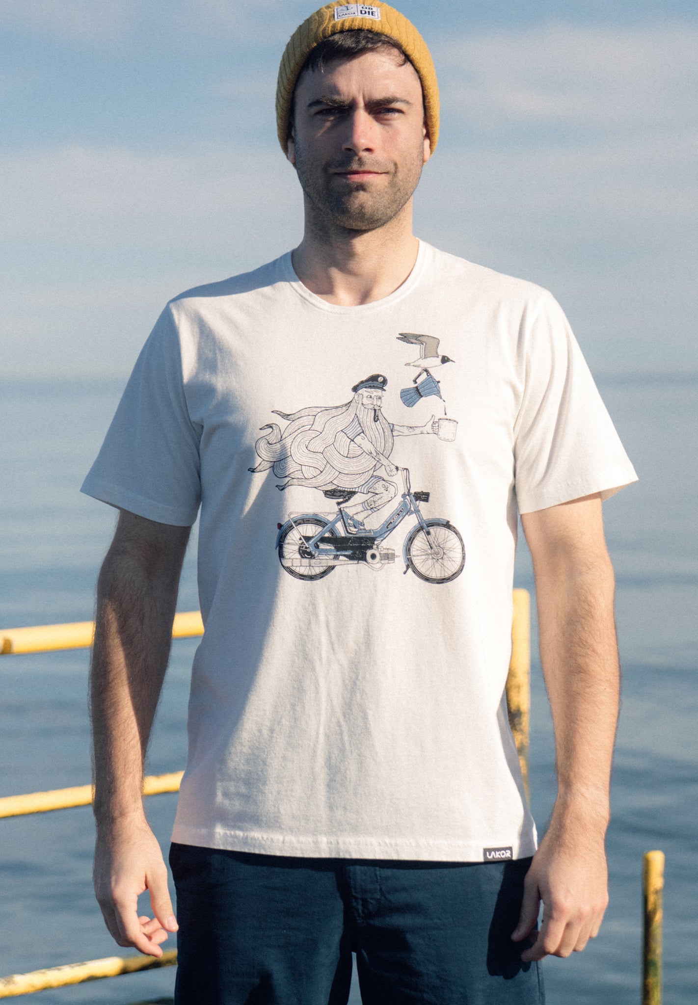 LAKOR - Coffee On the Go T-Shirt - Starwhite - BACKYARD