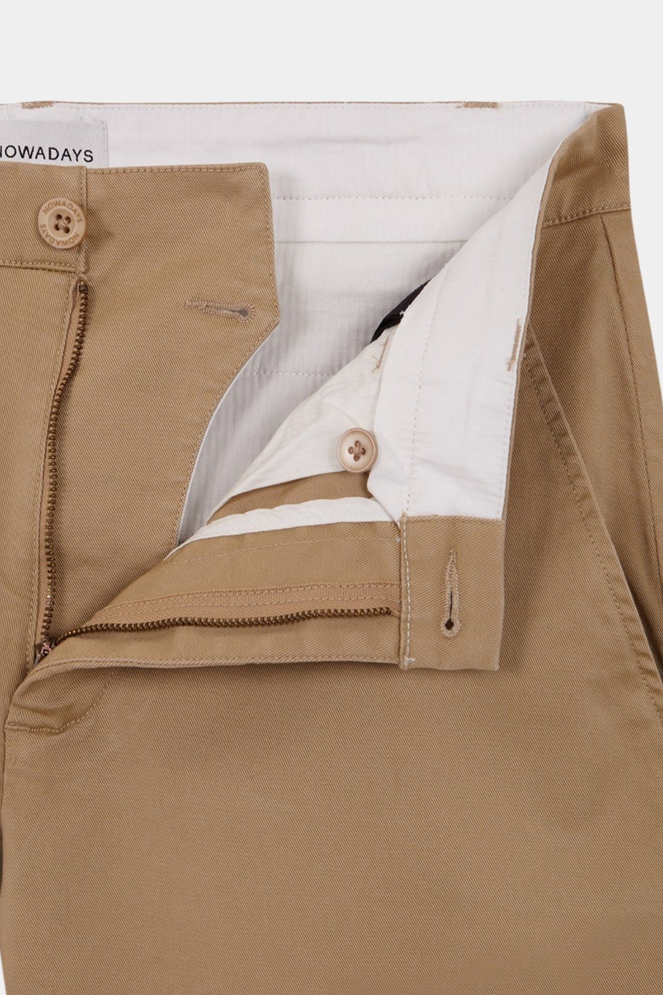 NOWADAYS - Chino Pants - Classic Beige - BACKYARD