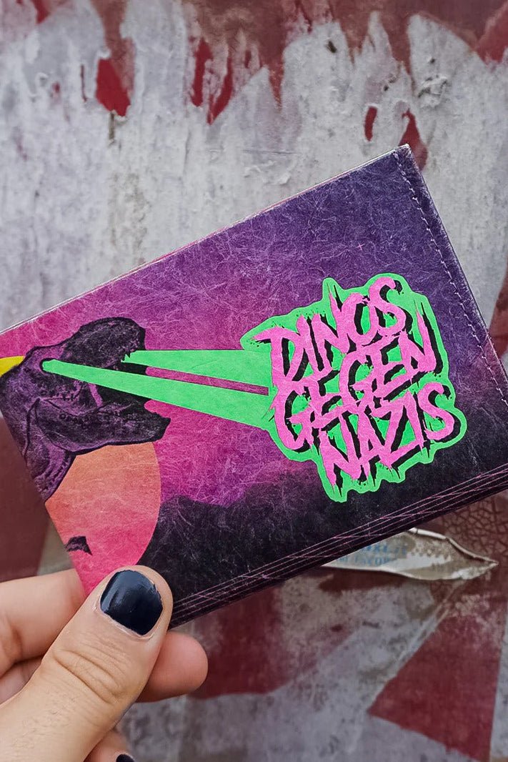 PAPRCUTS - RFID Portemonnaie - Dinos gegen Nazis - BACKYARD