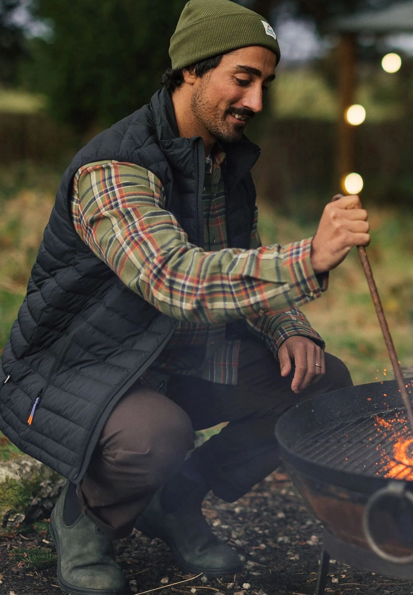 PASSENGER - Ashland Down Recycled Vest - Black - BACKYARD