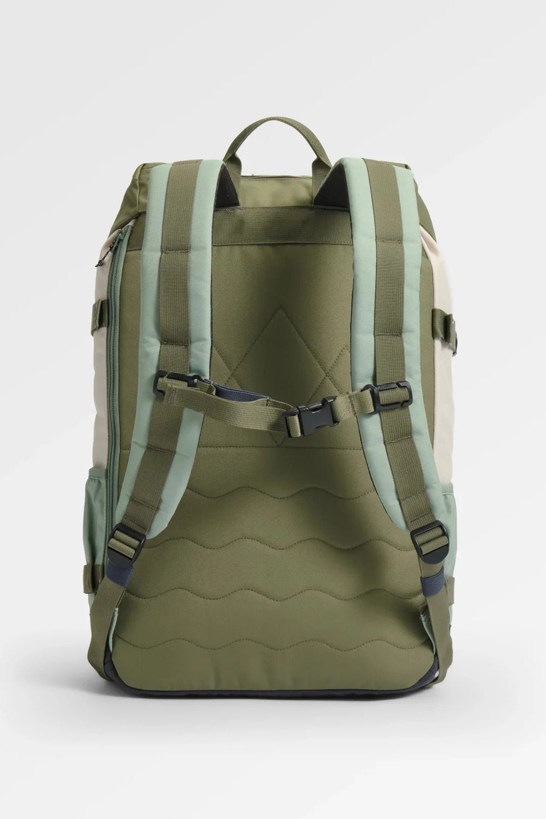 PASSENGER-Boondocker Recycled 26L Backpack 2.0-Pistachio Misty Grey-BACKYARD