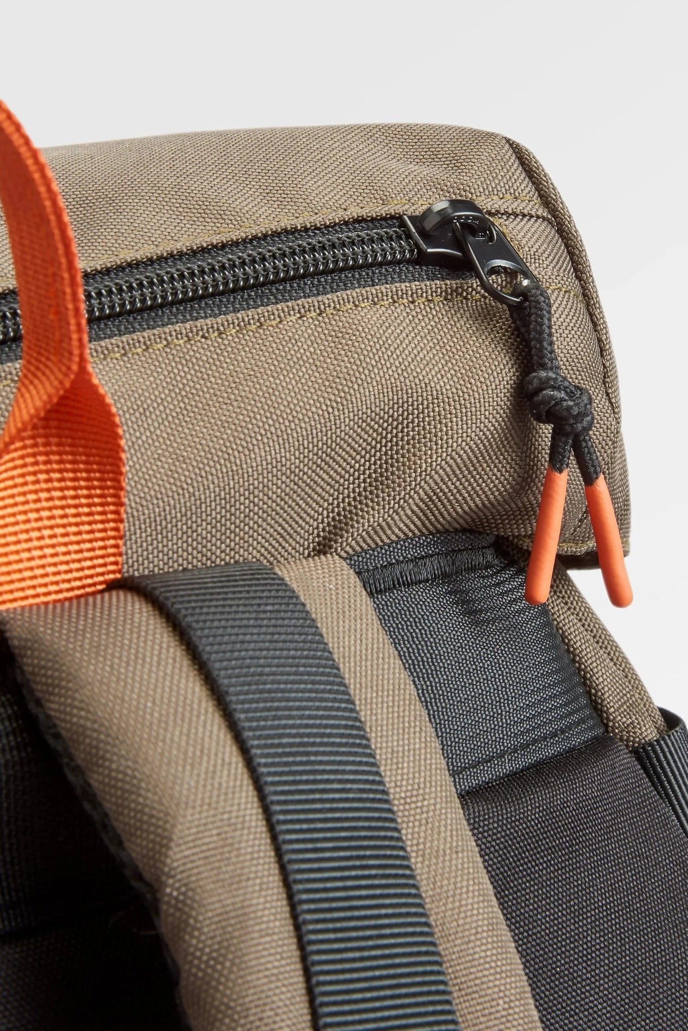 PASSENGER - Boondocker Recycled 32L Backpack - True Black Khaki - BACKYARD