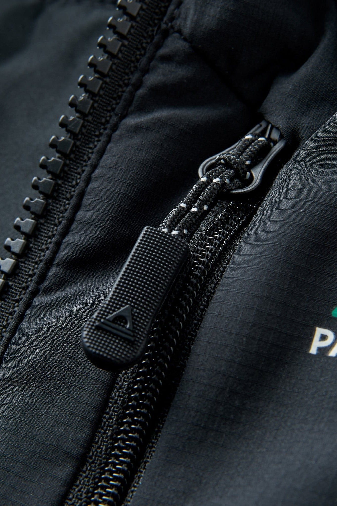 PASSENGER - Daybreak Lightweight Men's Recycled Thermore® Insulated Vest - Black - BACKYARD