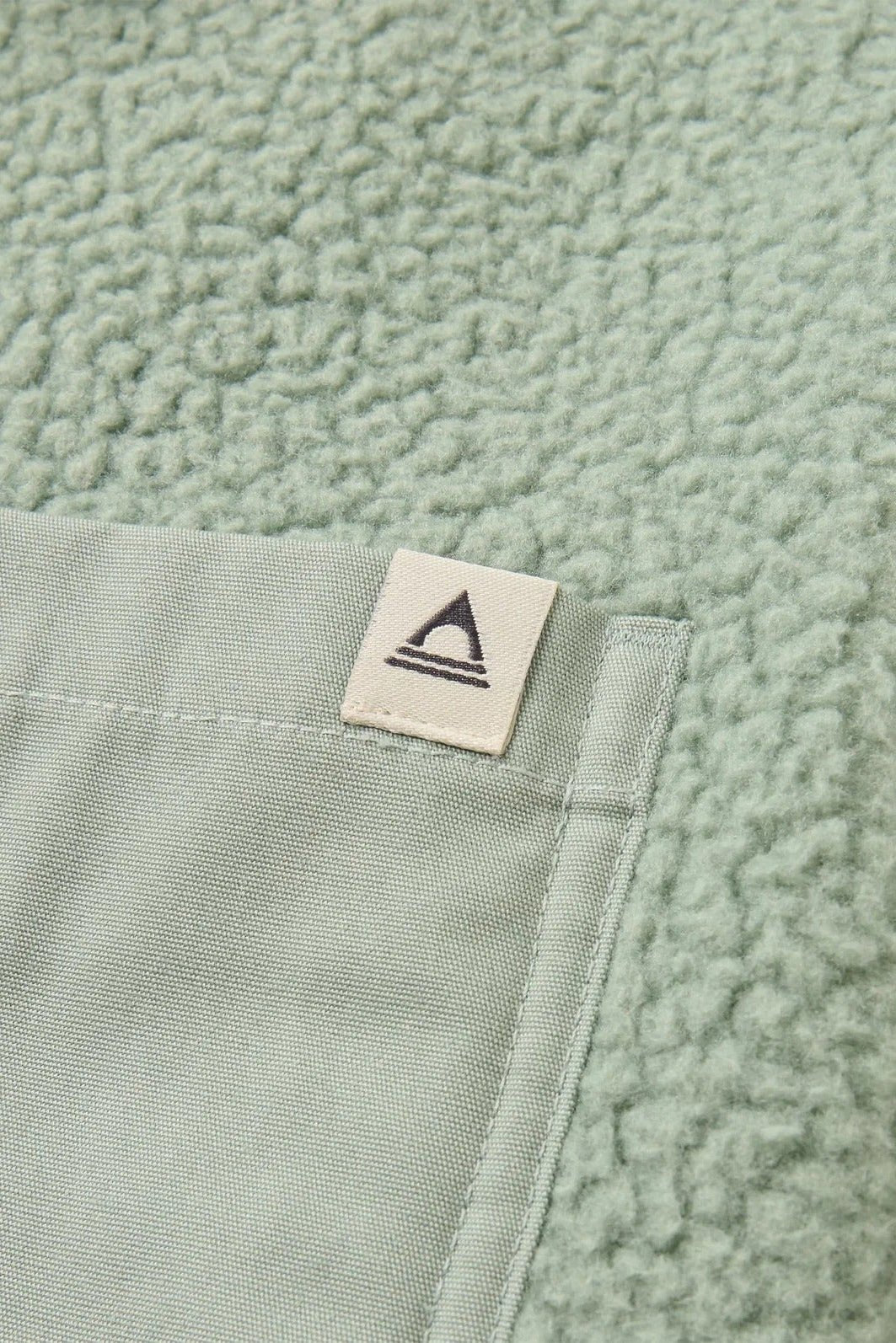 PASSENGER-Rappel Recycled Sherpa Oversized Shirt 2.0-Pistachio-BACKYARD