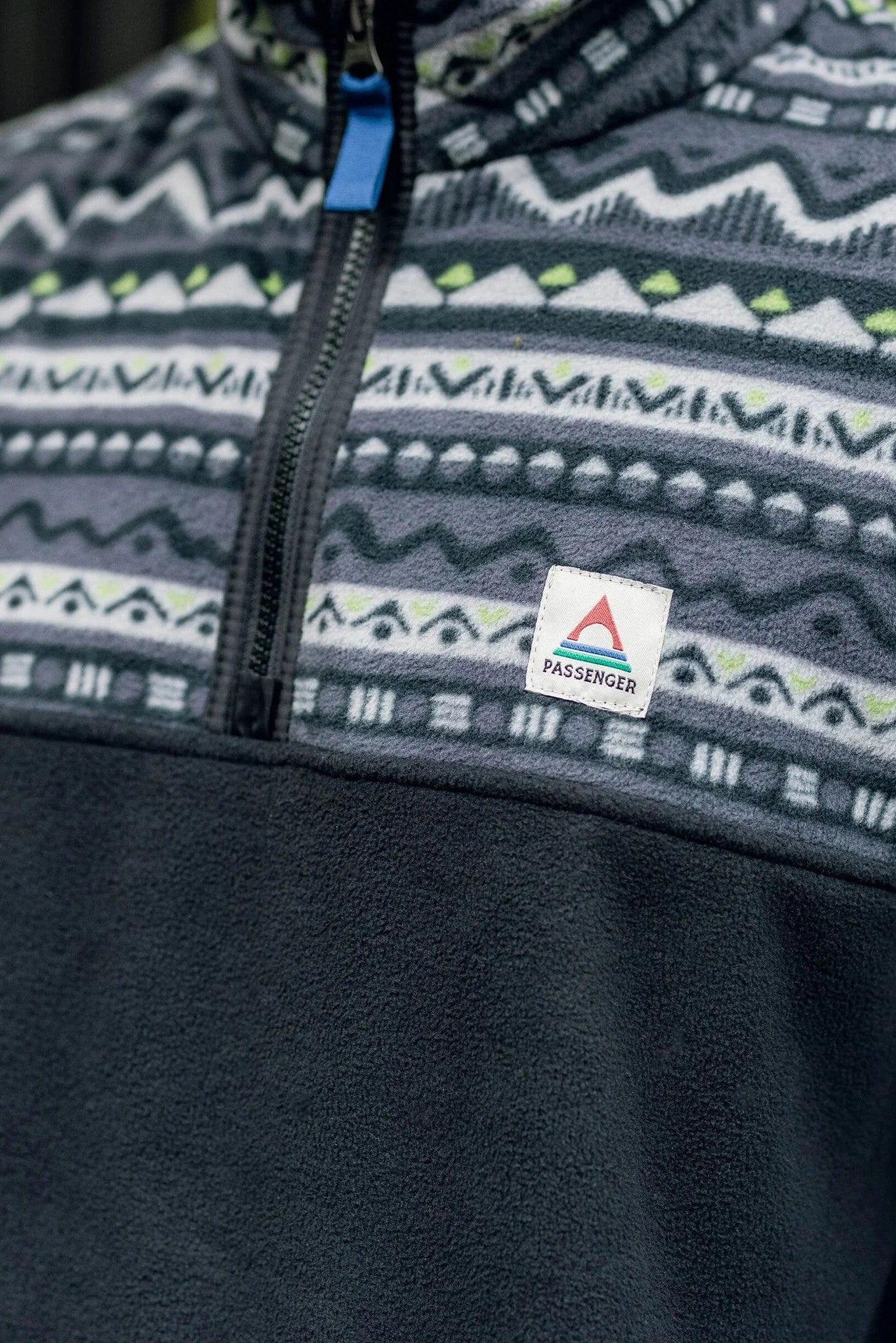 PASSENGER - Set Off Recycled Polar 1/4 Zip Fleece - Mountain Geo Charcoal - BACKYARD