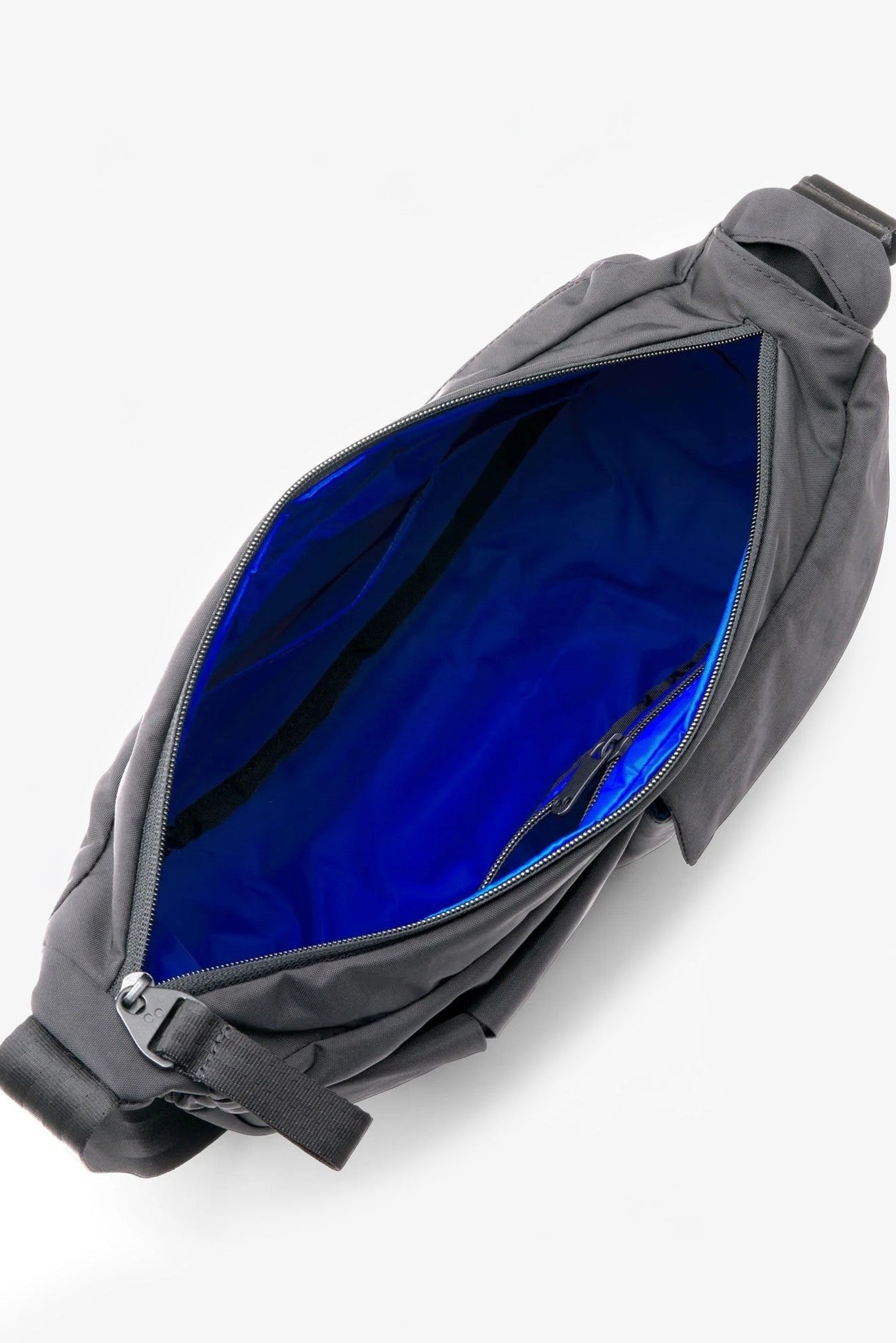 PINQPONQ - Krumm Medium - Crinkle Grey - BACKYARD