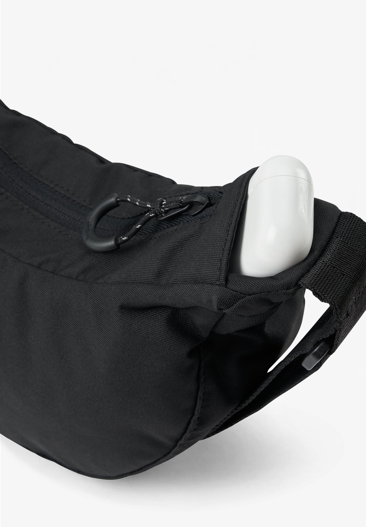 PINQPONQ - Krumm Small - Rooted Black - BACKYARD