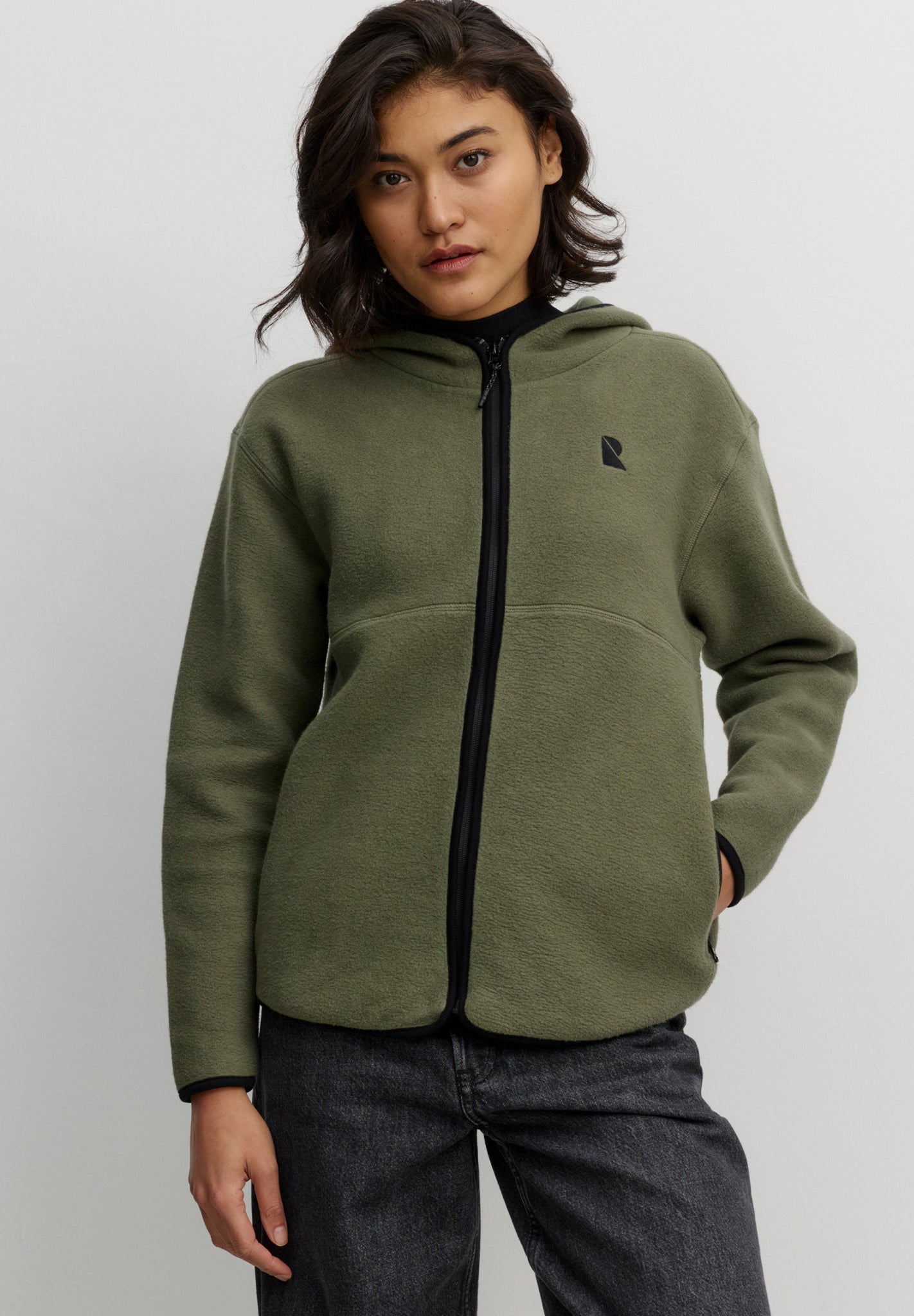 RECOLUTION - Althenia - Dark Khaki - BACKYARD