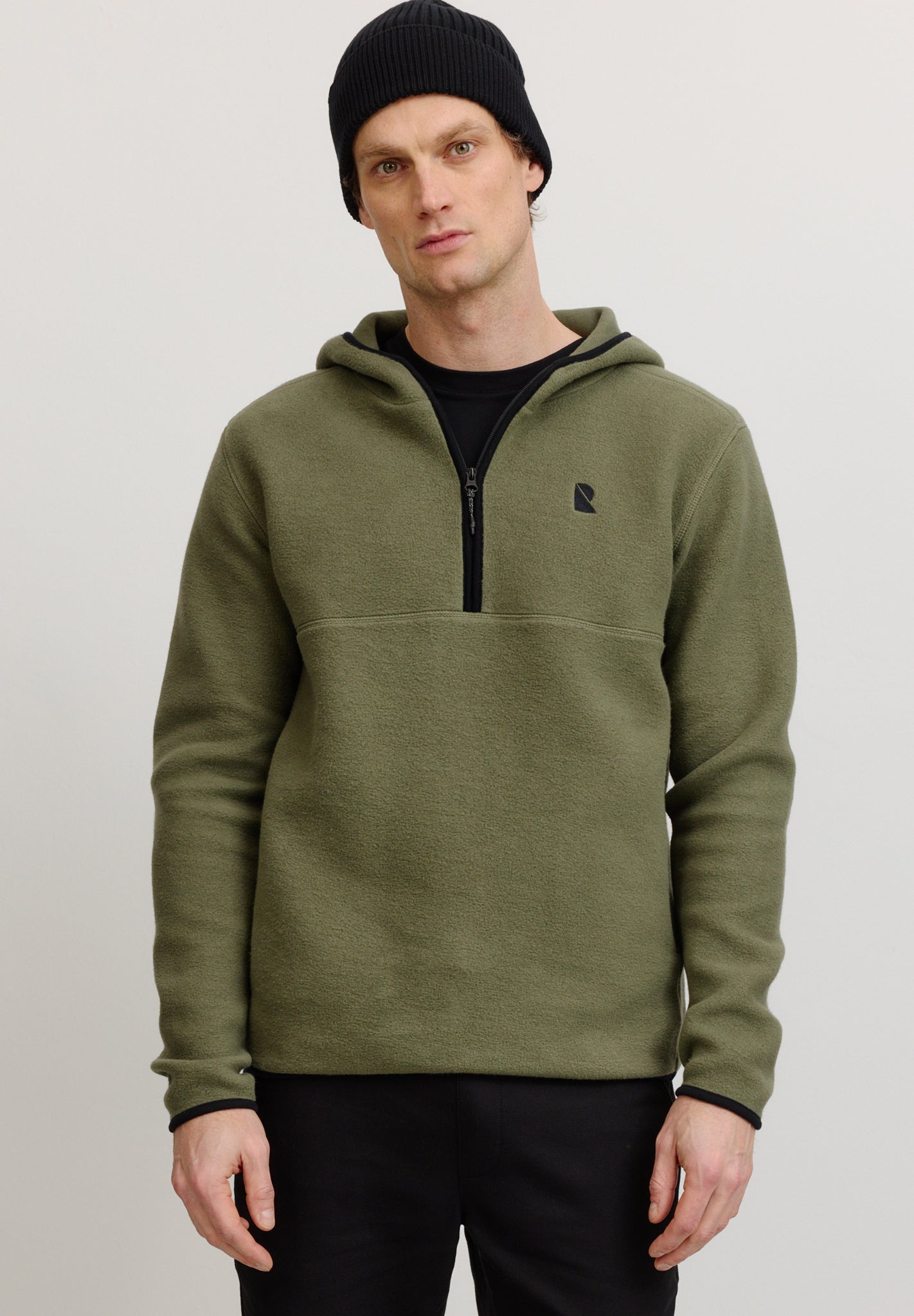 RECOLUTION - Caimito - Dark Khaki - BACKYARD